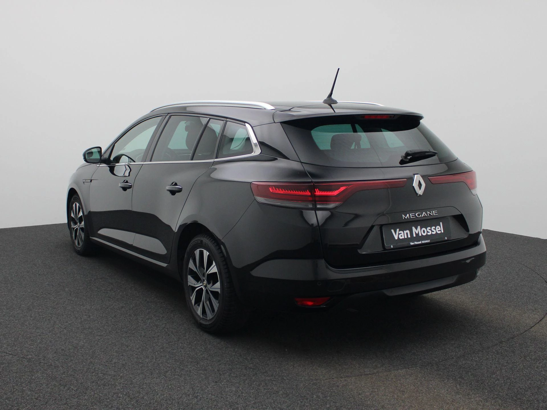 Renault-Mégane Grand Tour-image-1