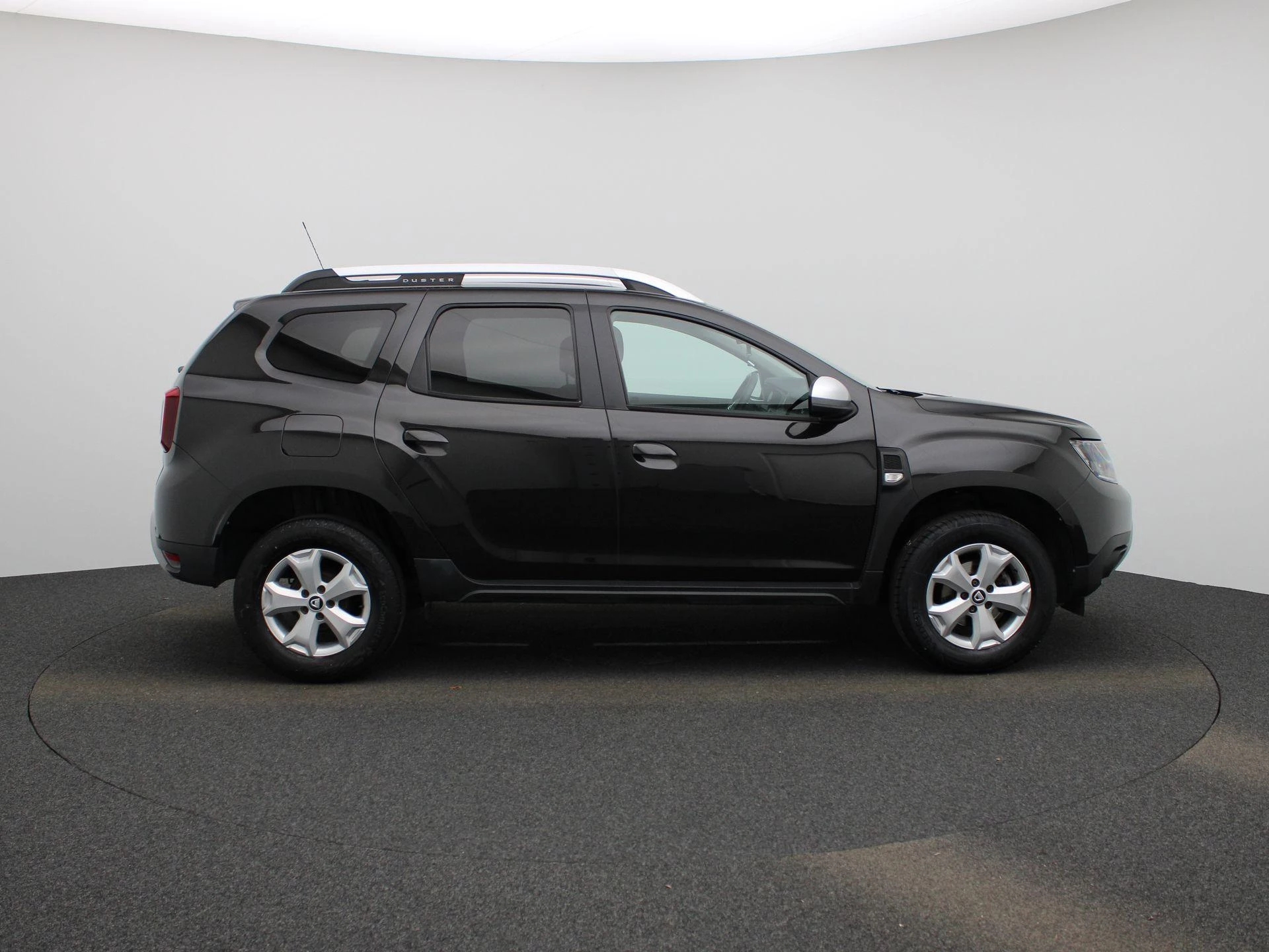 Dacia-Duster-image-5