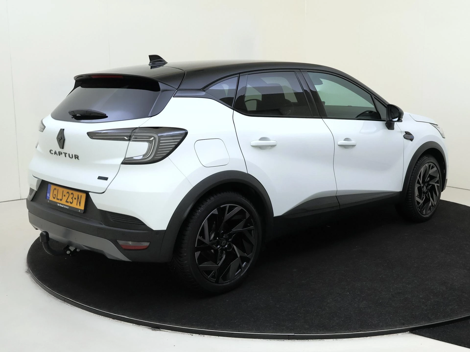 Renault-Captur-image-3