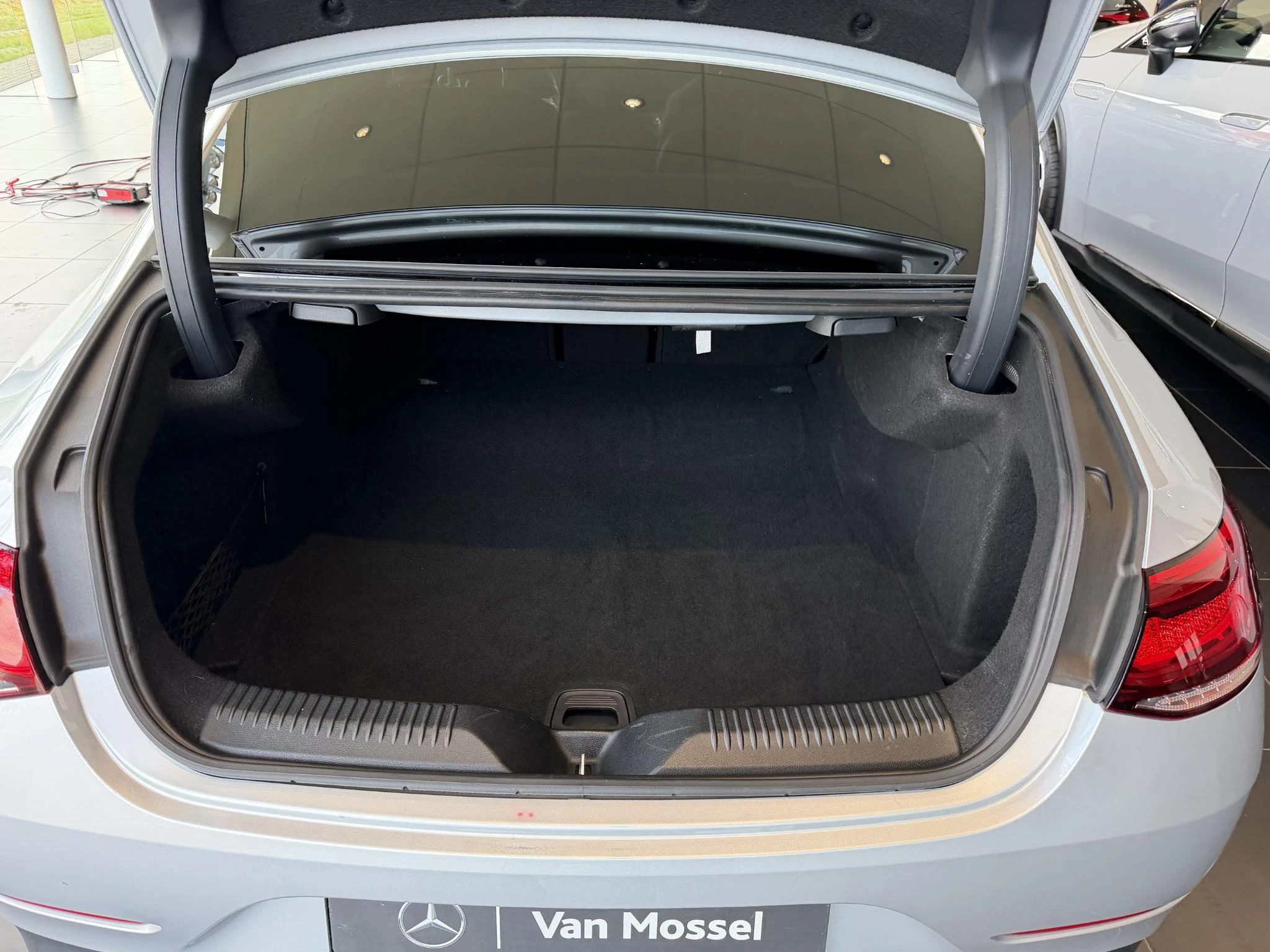 Mercedes-Benz-CLS-image-7