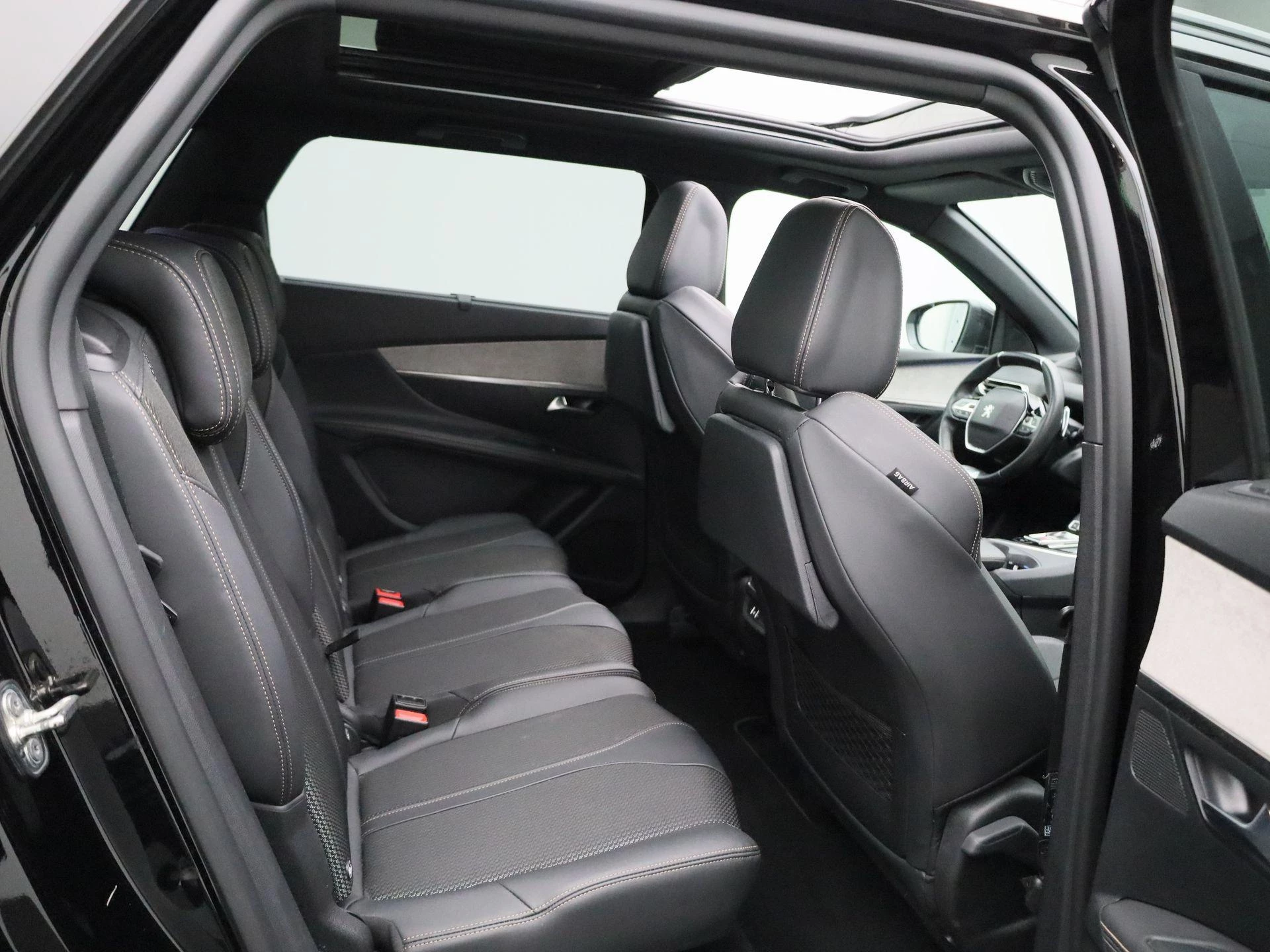 Peugeot-5008-image-45