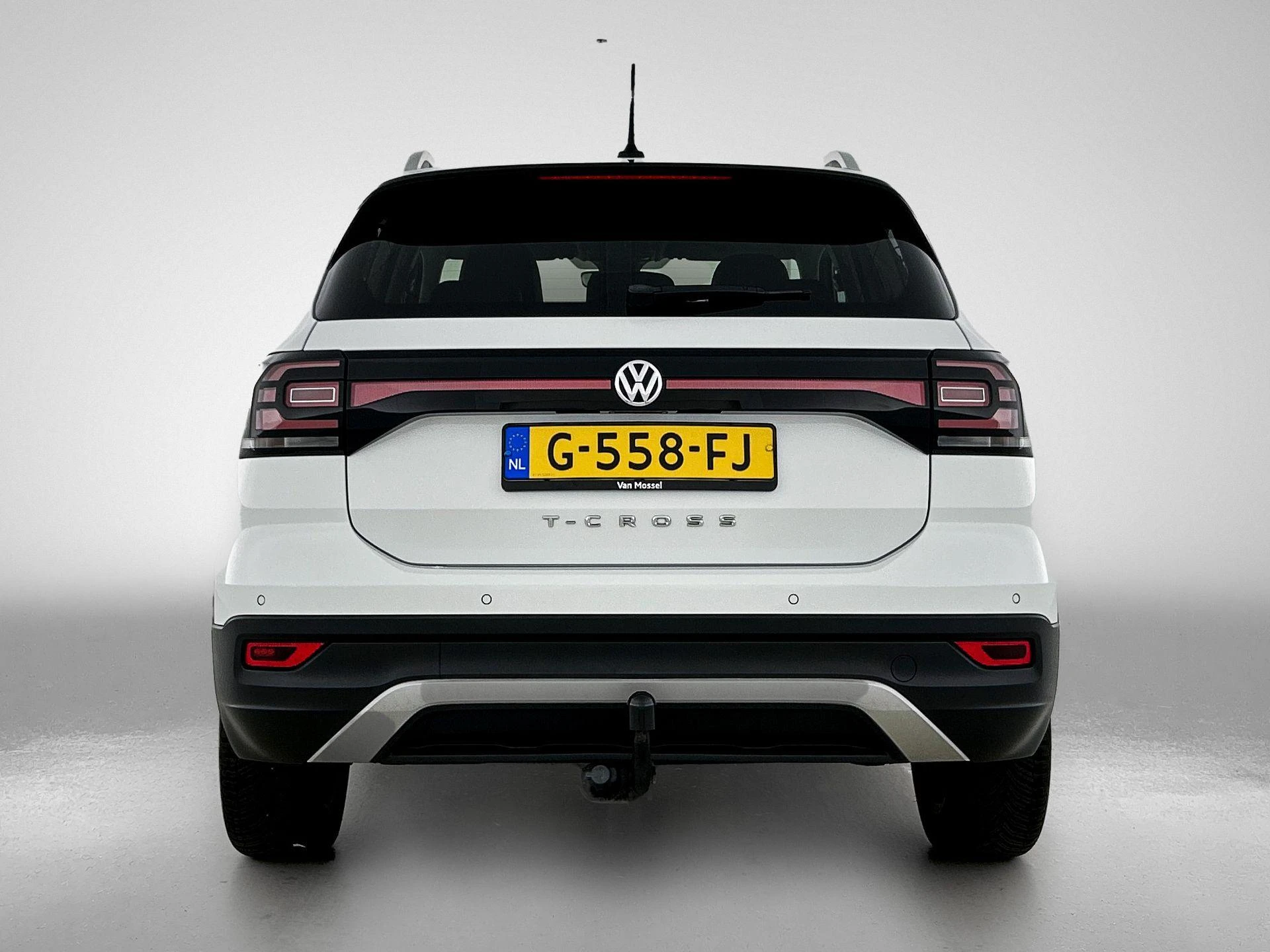 Volkswagen-T-Cross-image-2
