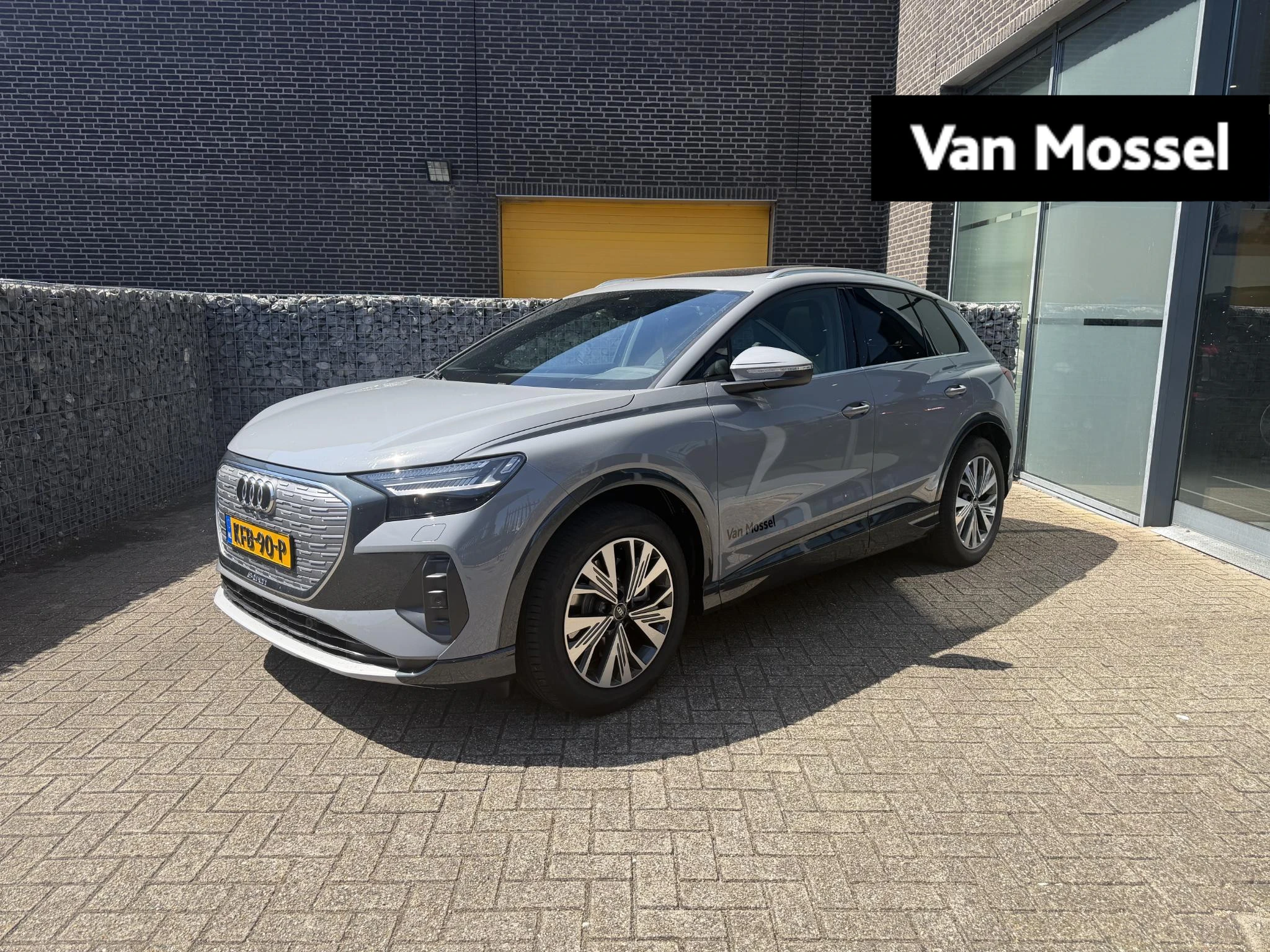 Audi-Q4 e-tron-image-0