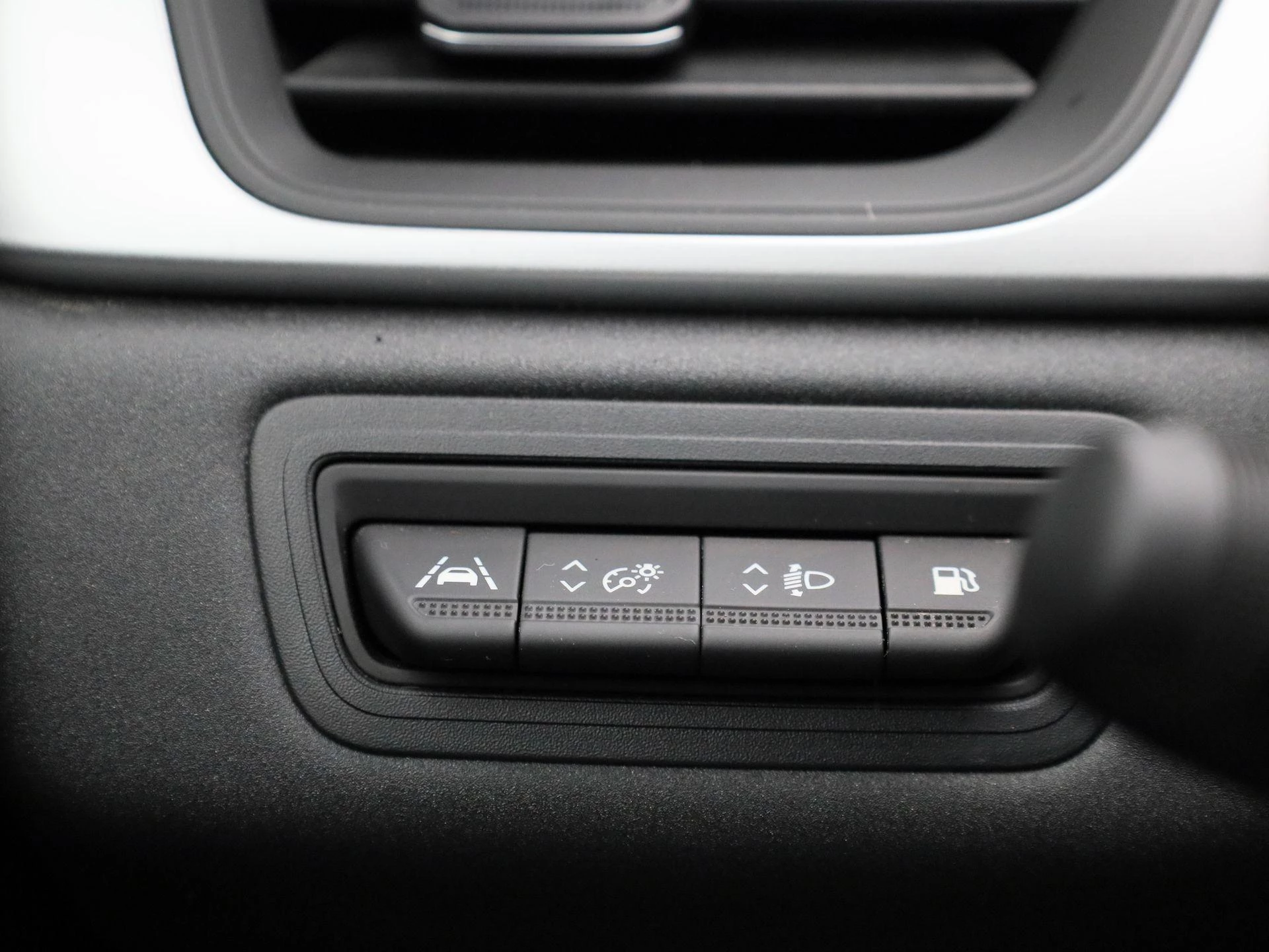 Renault-Captur-image-23