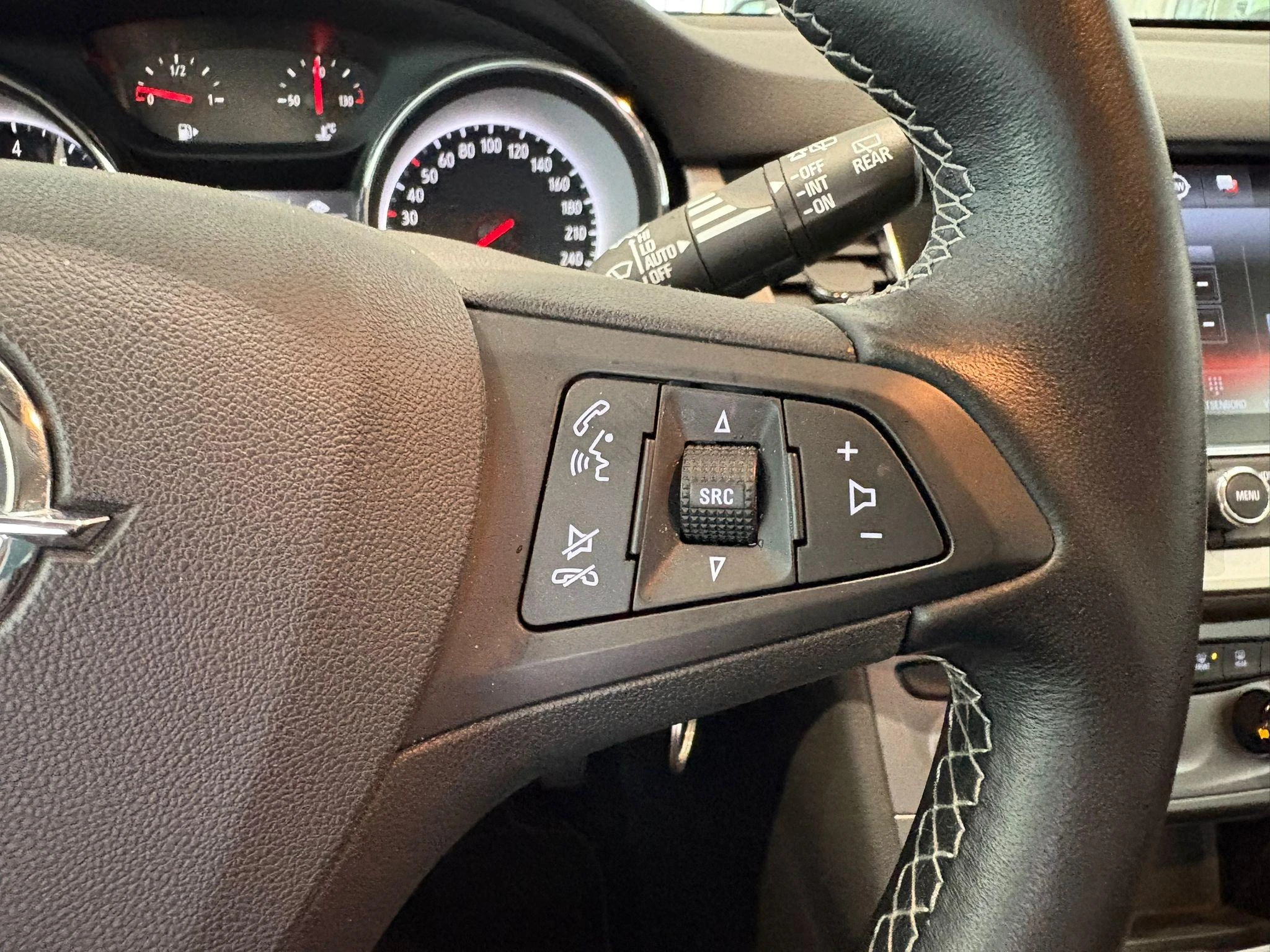 Opel-Astra-image-15