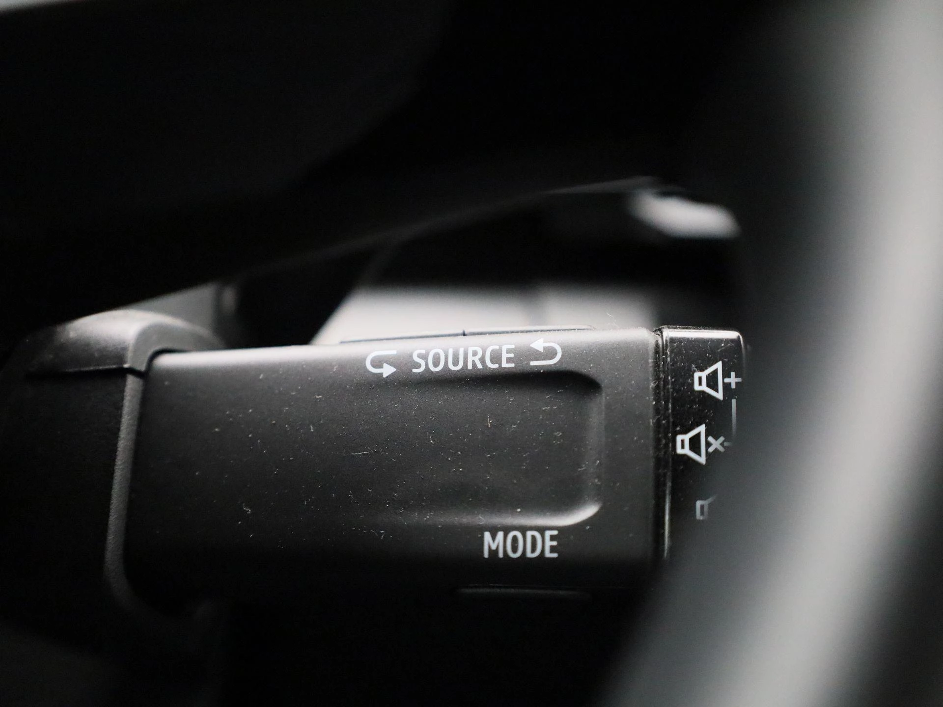 Renault-Megane E-Tech-image-23