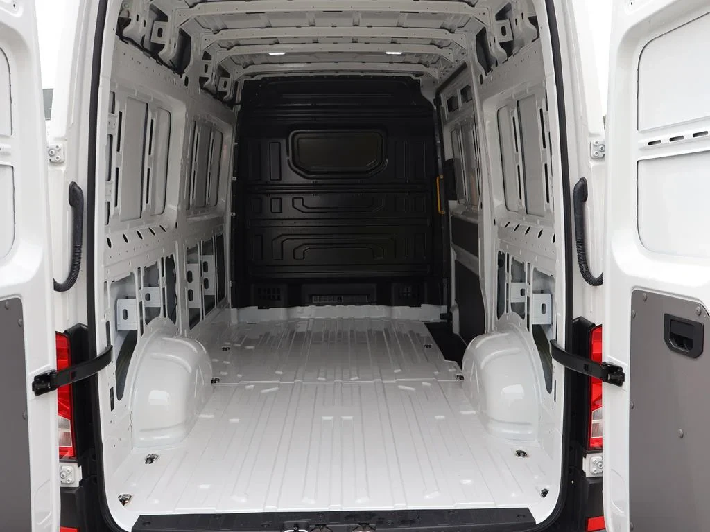 Volkswagen-Crafter-image-6