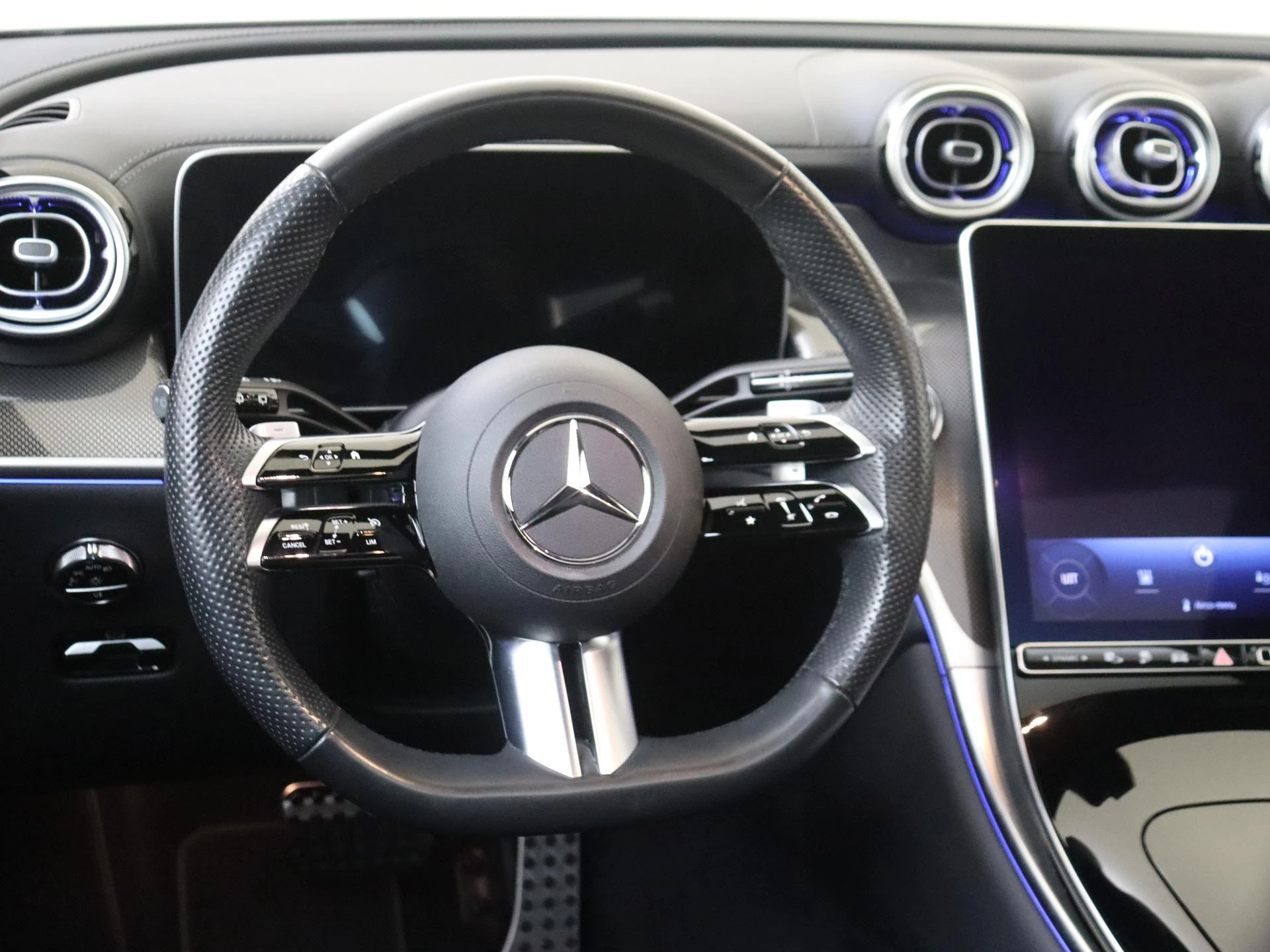 Mercedes-Benz GLC 300e 4MATIC AMG Line