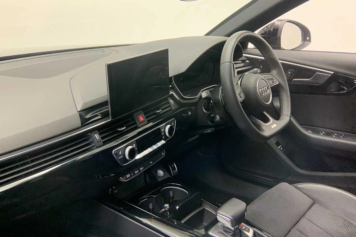 Audi-A4-image-11