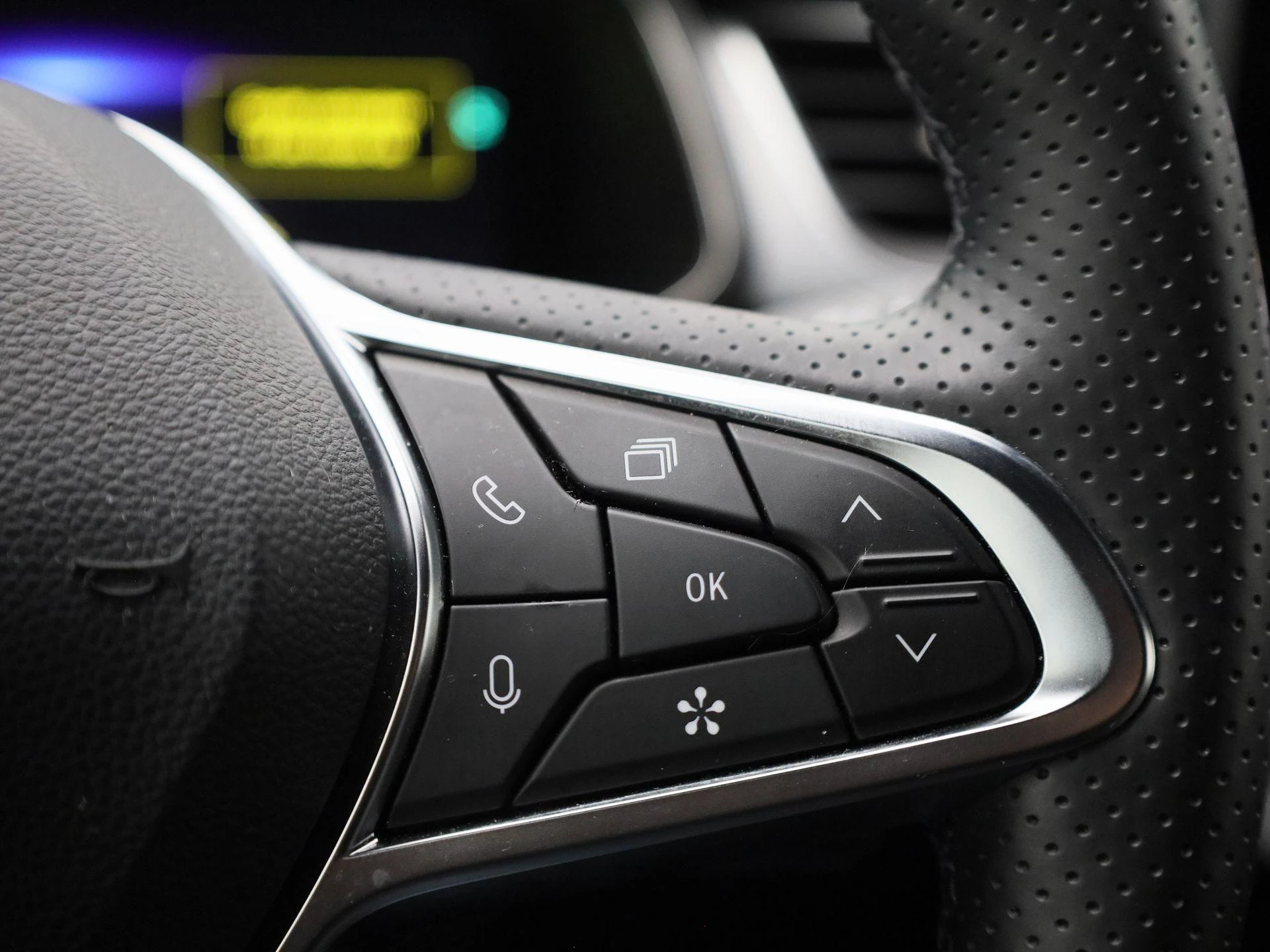 Renault-Captur-image-23