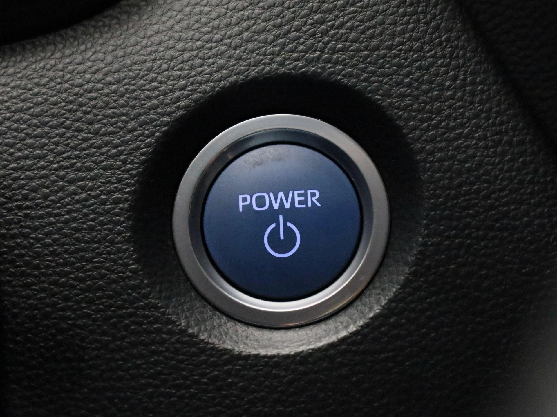 Toyota-Corolla Touring Sports-image-17