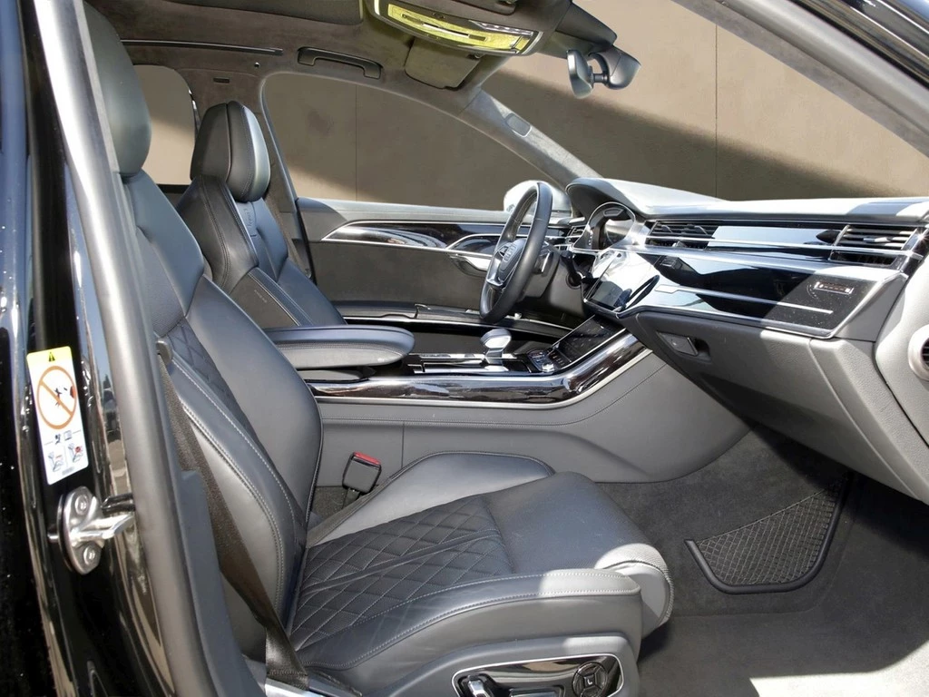 Audi S8 4.0 TFSI quattro PANO*360°*STHZ*MATRIX*LEDER*B&O