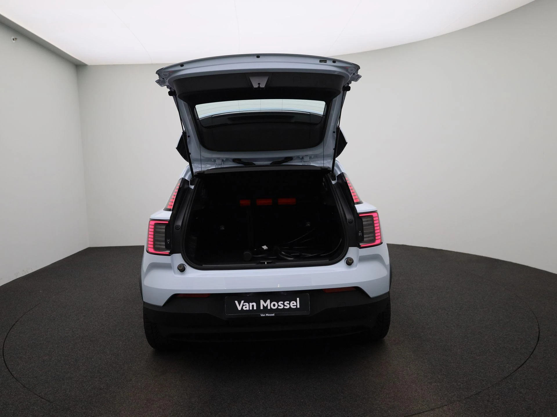 Volvo-EX30-image-10