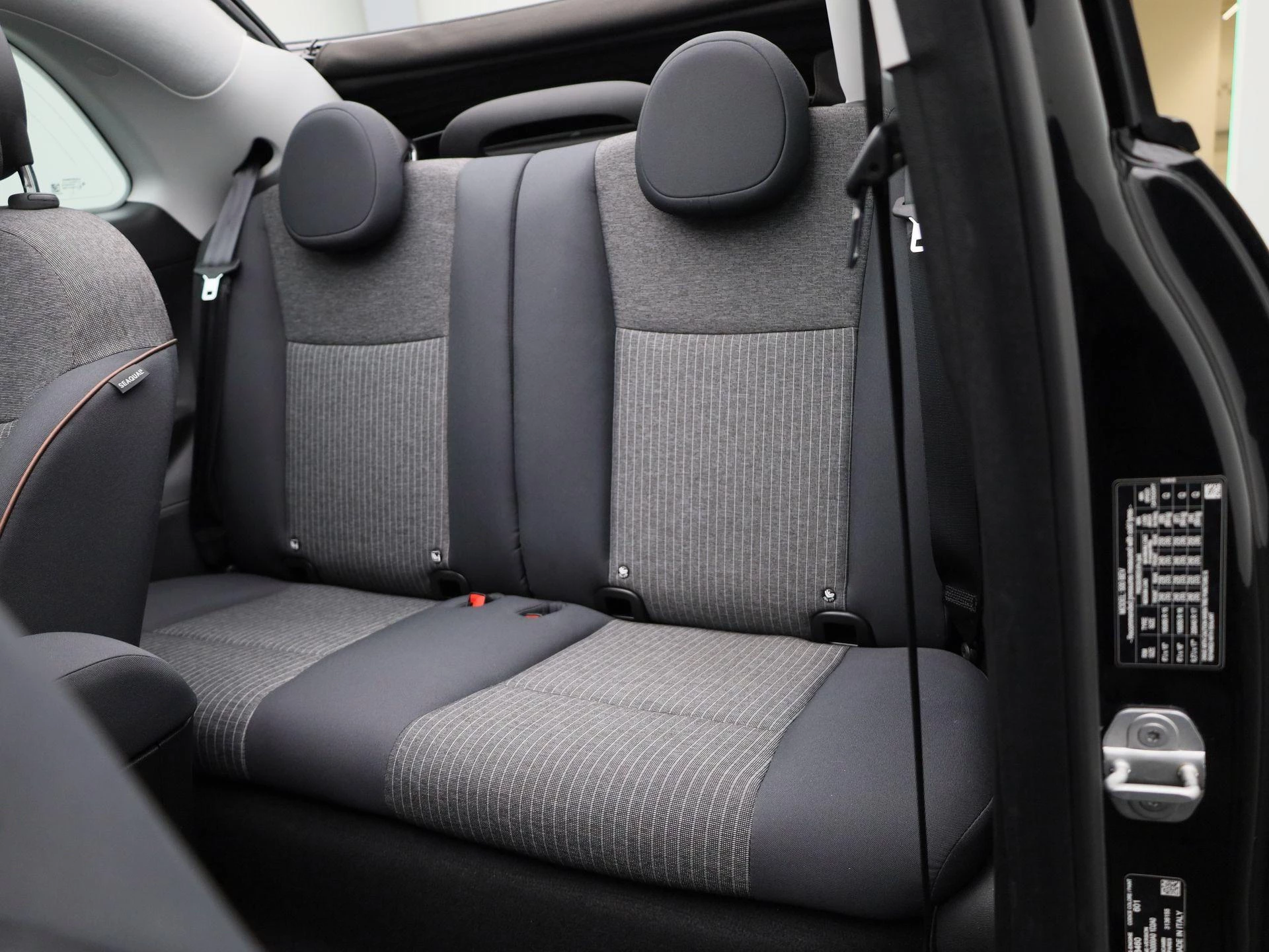 Fiat-500e-image-12