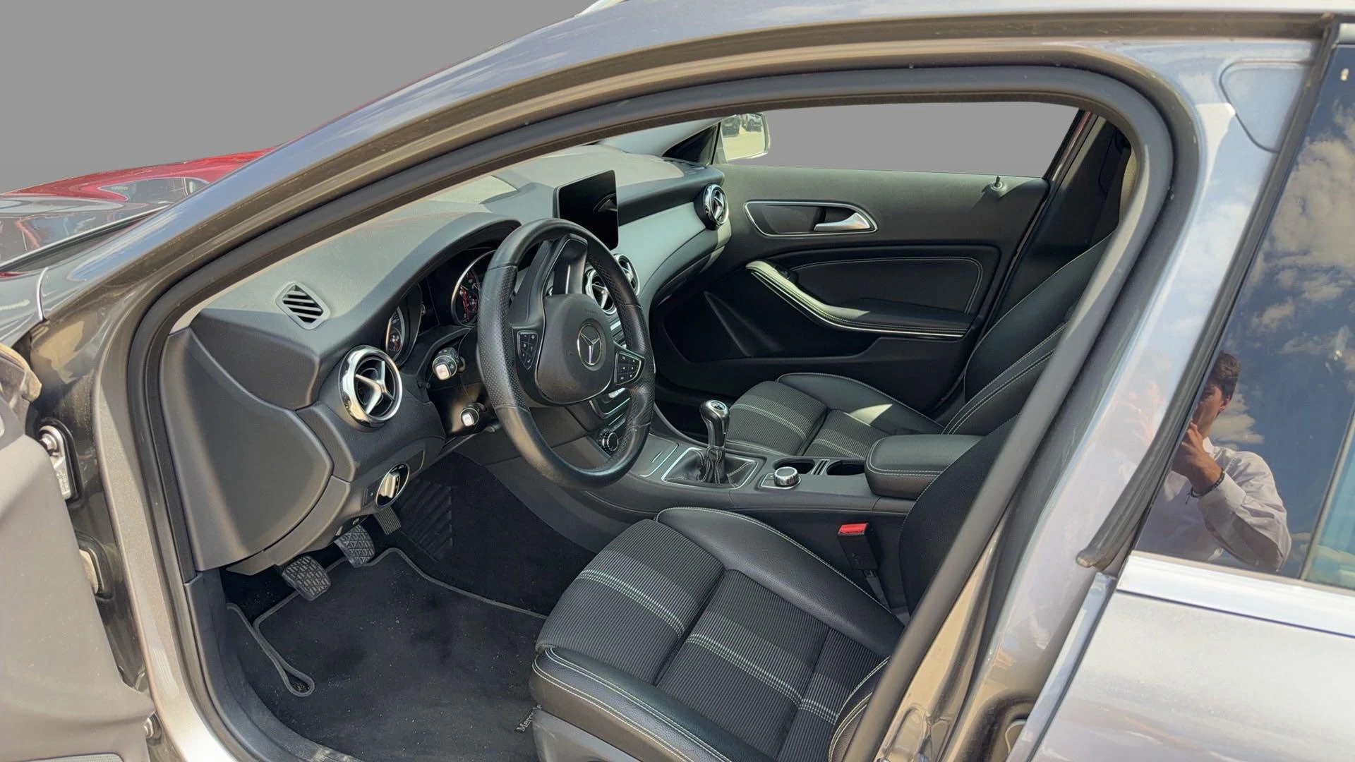 Mercedes-Benz-GLA-image-6