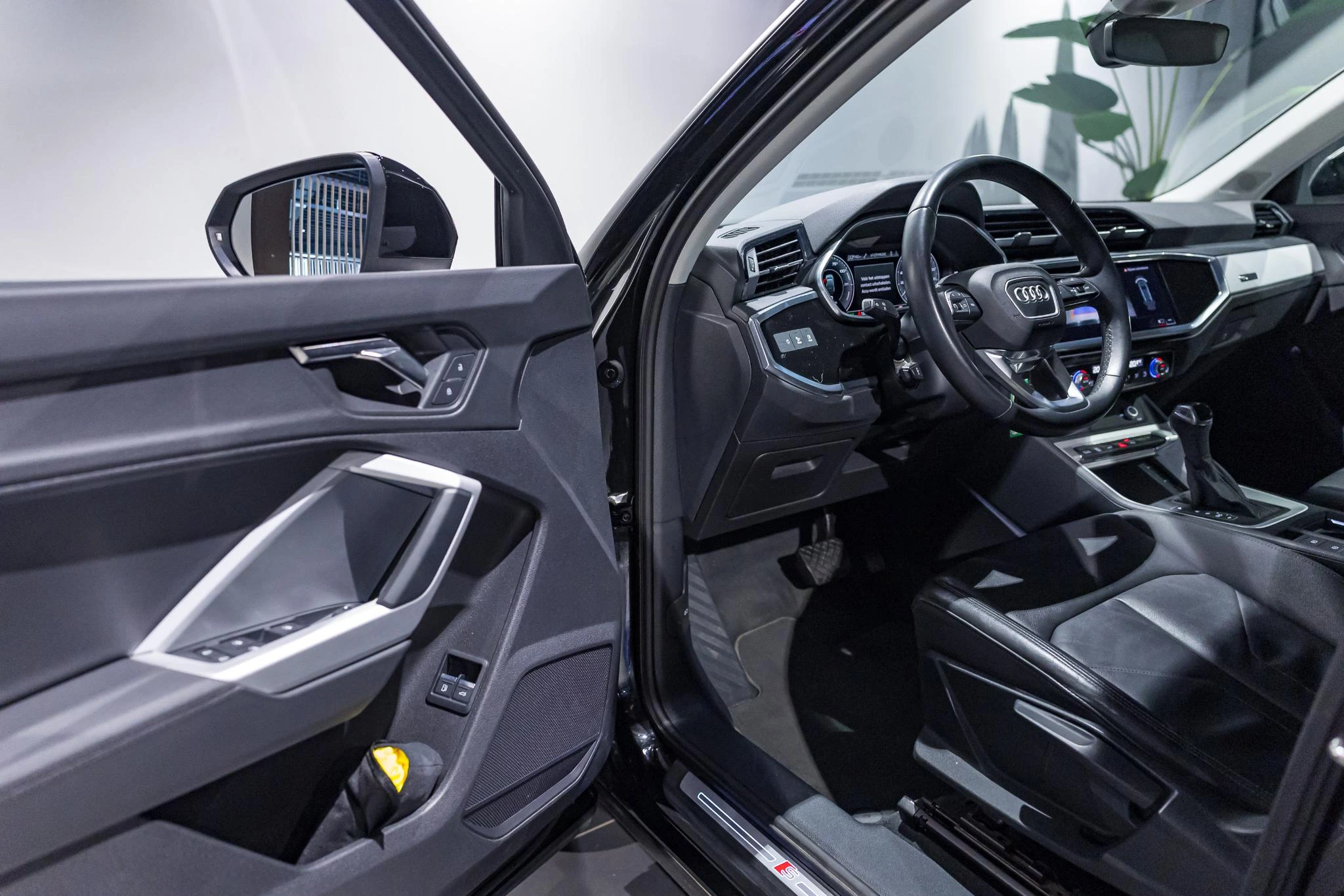 Audi-Q3-image-21