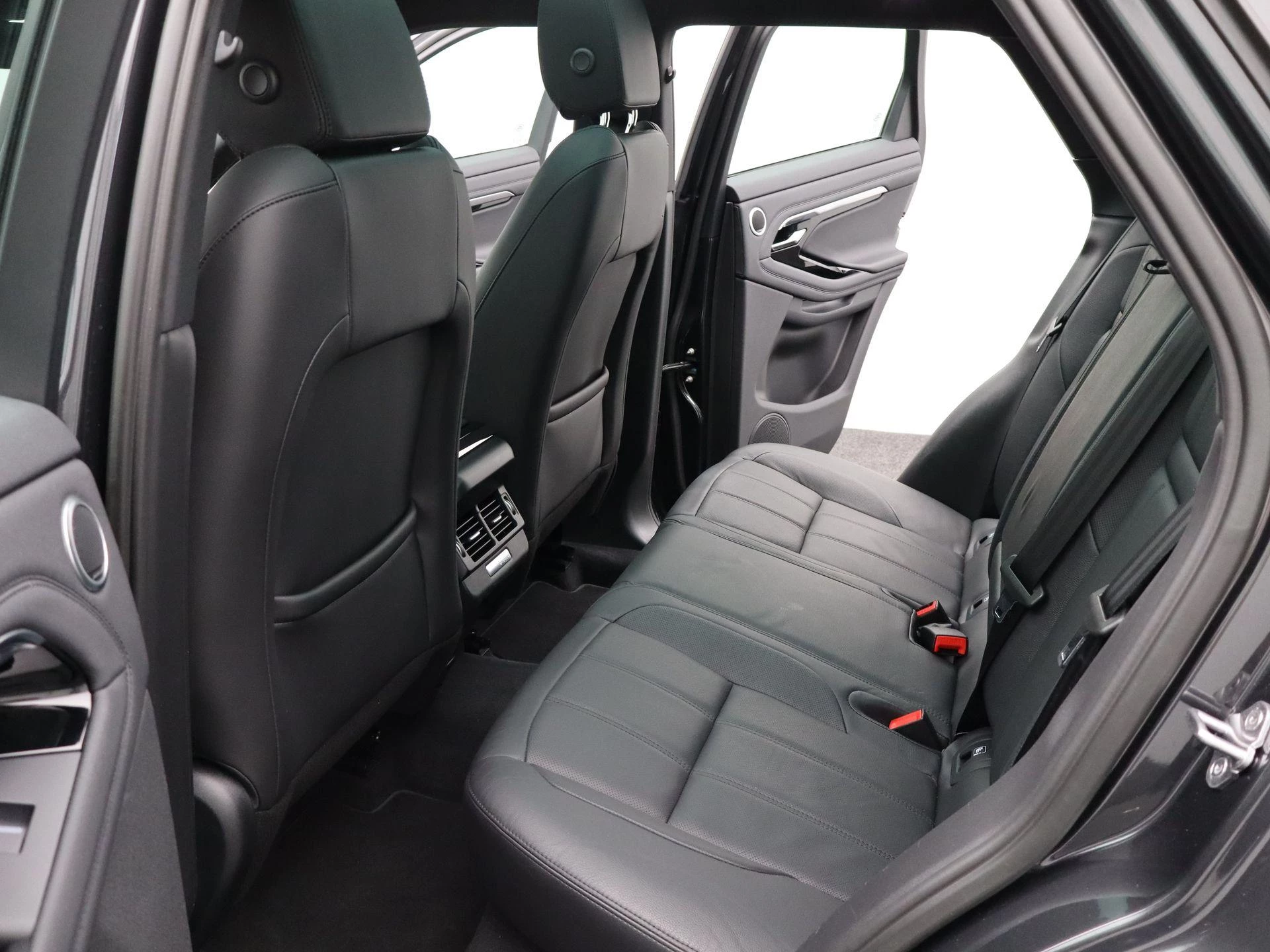 Land Rover-Range Rover Evoque-image-11
