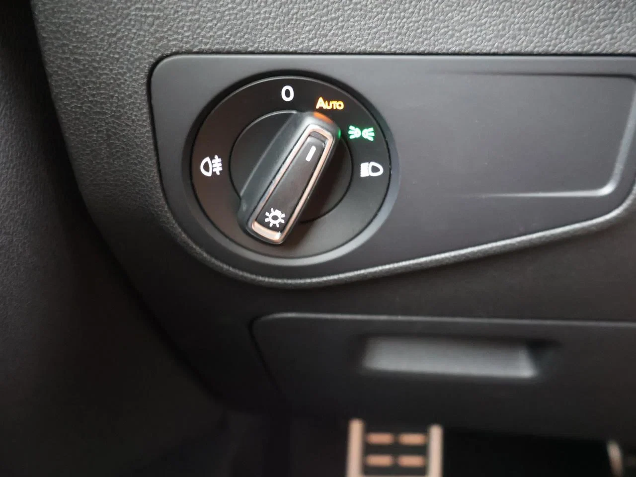 Volkswagen-Tiguan-image-21