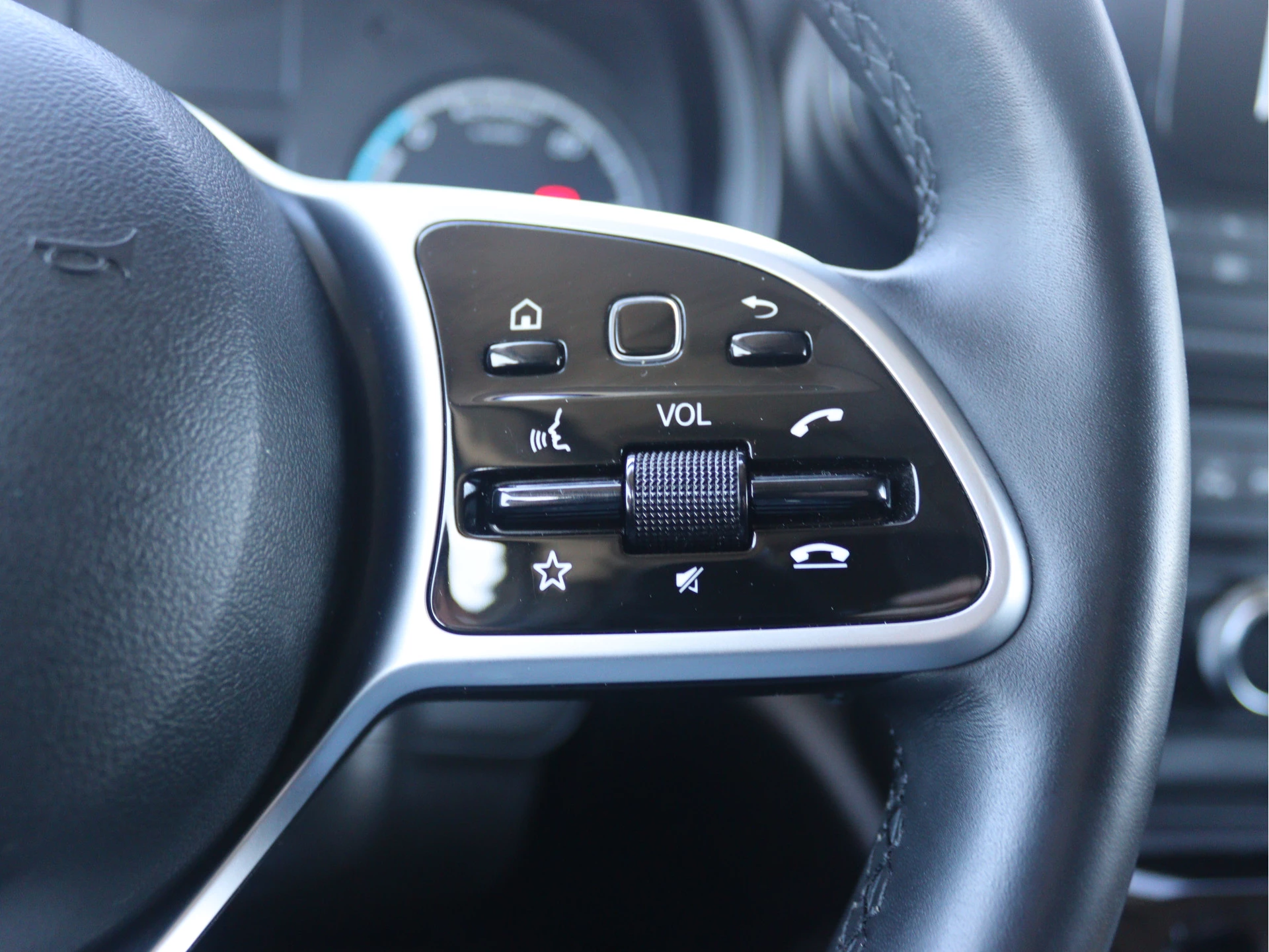Mercedes-Benz-eCitan-image-6