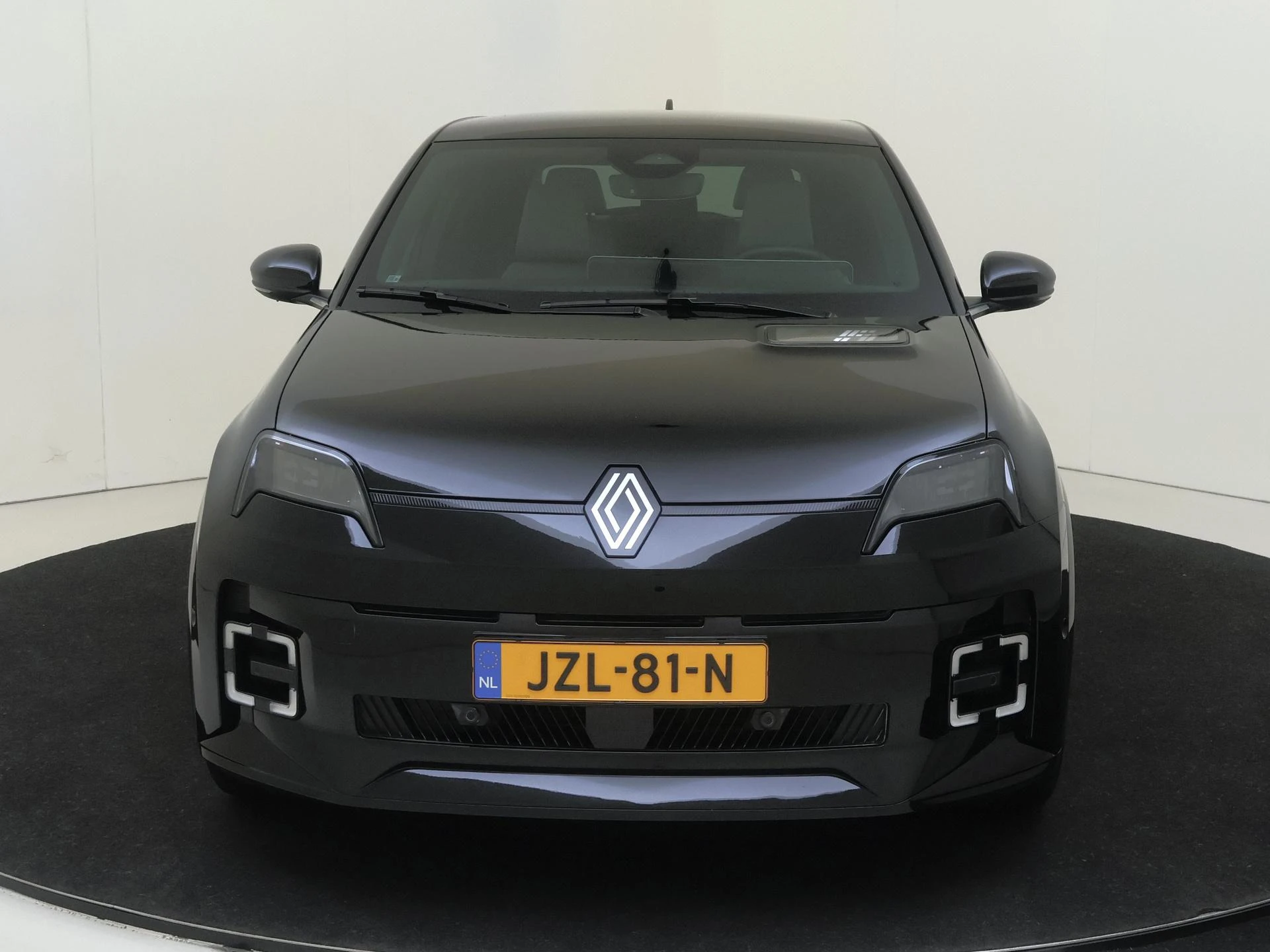 Renault-5-image-5