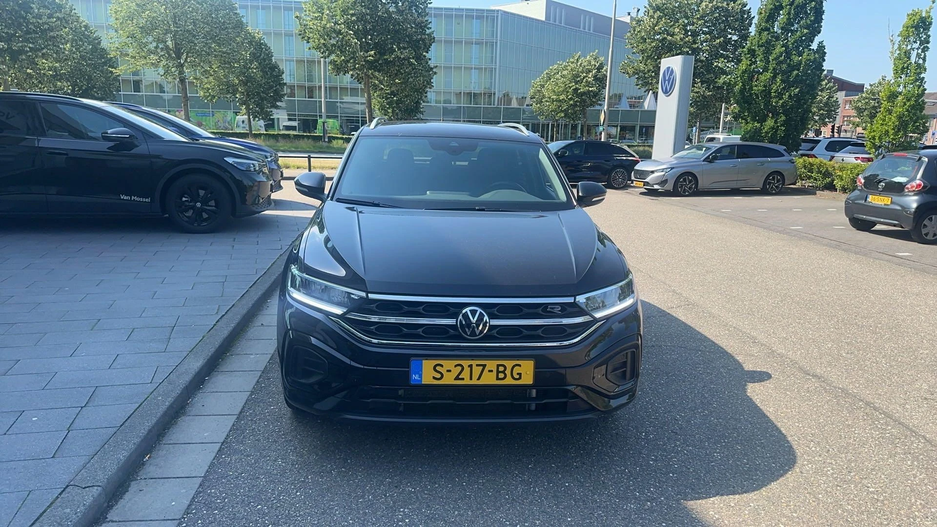 Volkswagen T-Roc 1.5 TSI R-Line | 150 PK |