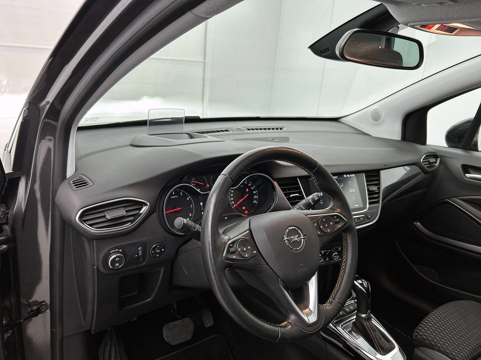 Opel-Crossland X-image-23