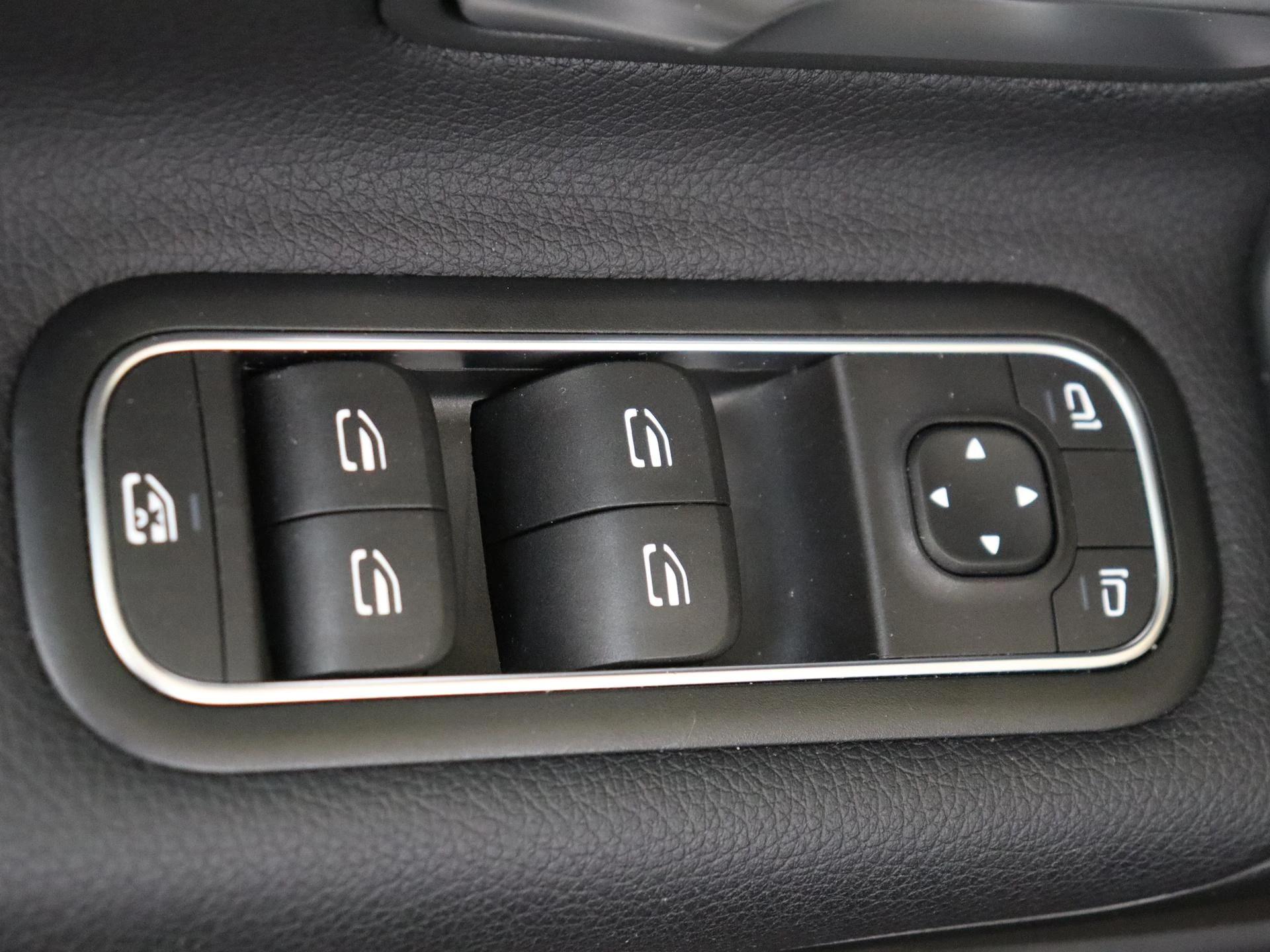 Mercedes-Benz-A-Klasse-image-24