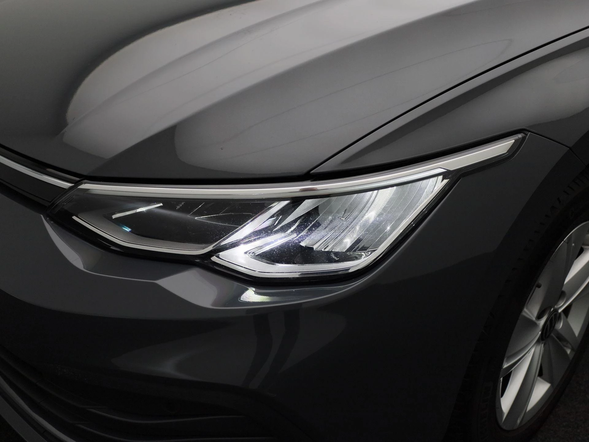 Volkswagen-Golf-image-15
