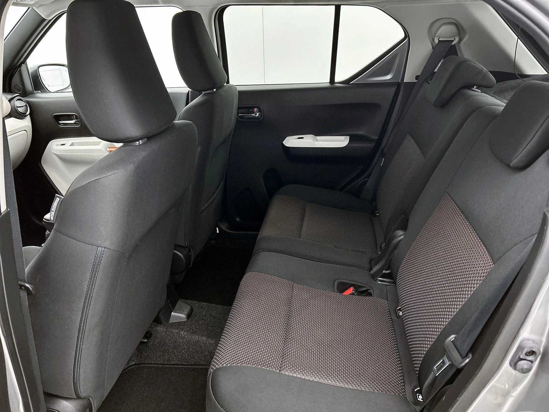 Suzuki-Ignis-image-27