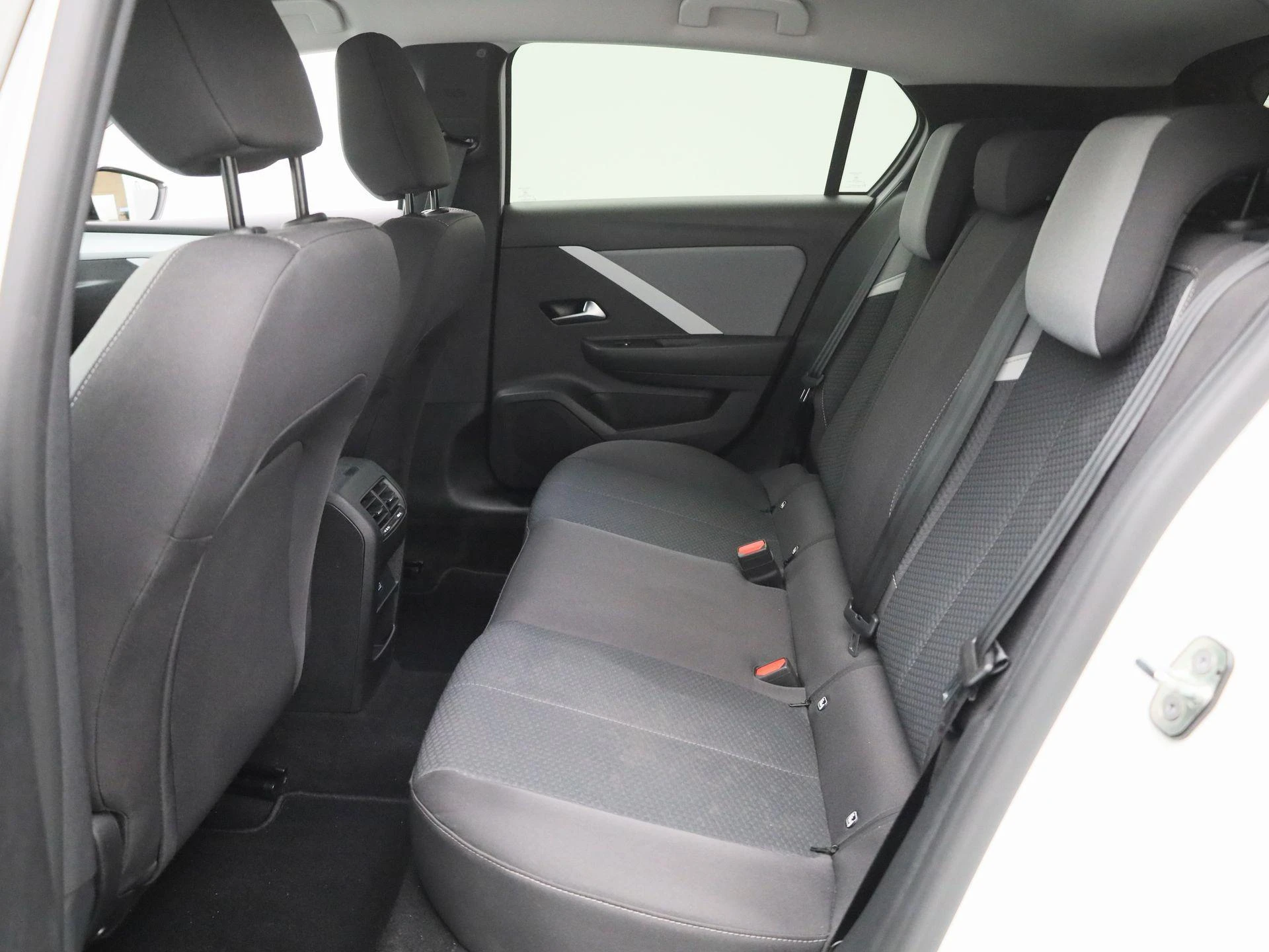 Opel-Astra-image-10