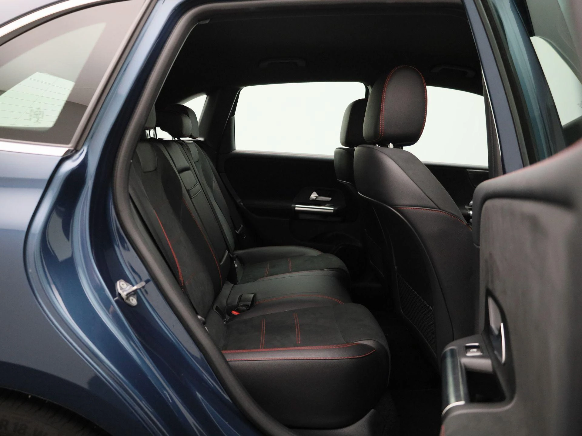 Mercedes-Benz B-Klasse 180 Business Solution AMG