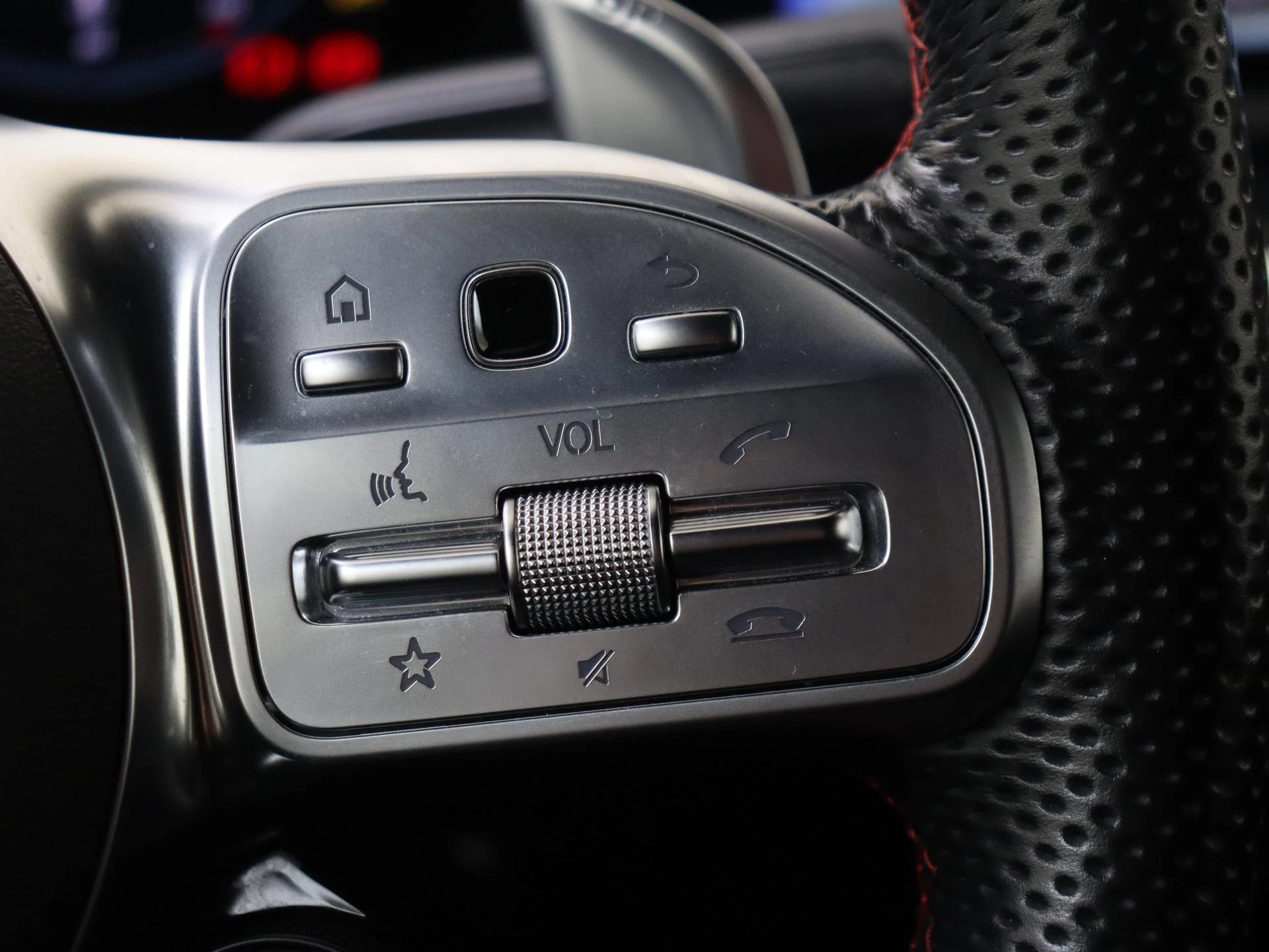 Mercedes-Benz-A-Klasse-image-18