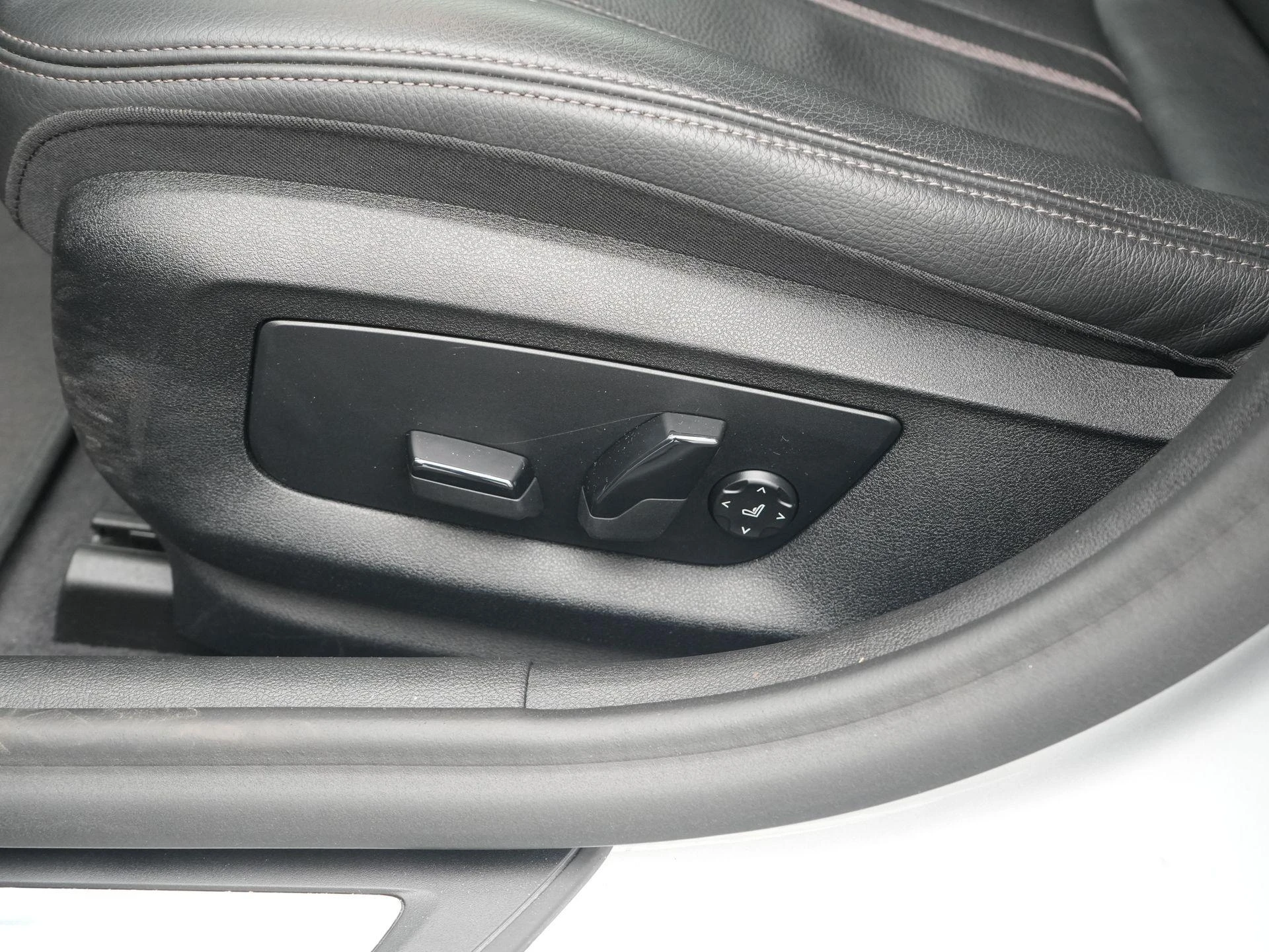 BMW-5 Serie-image-37