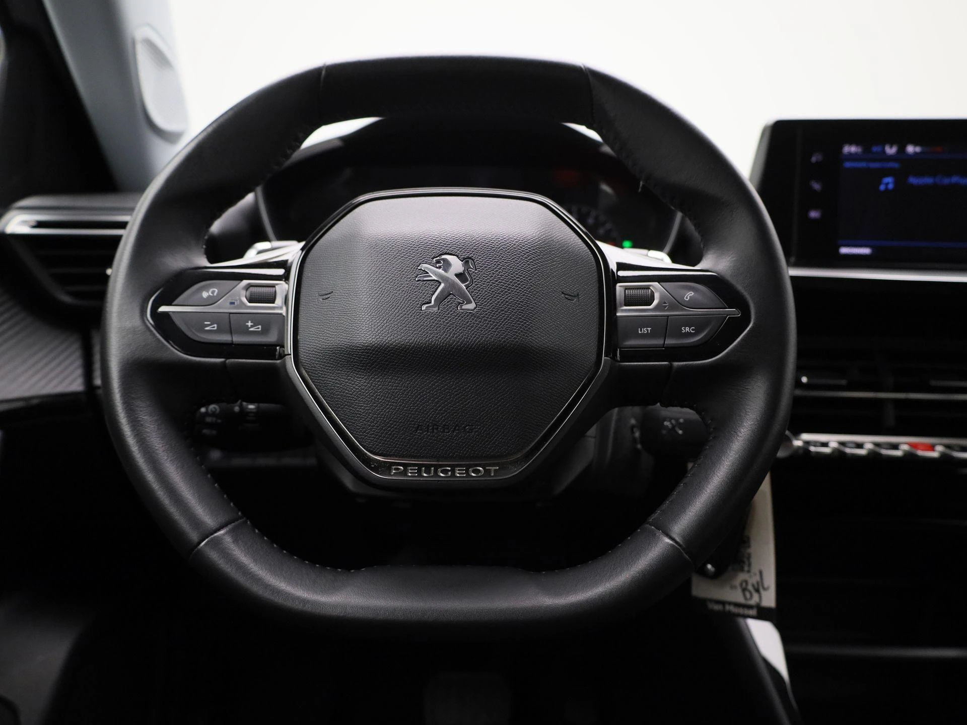 Peugeot-2008-image-6
