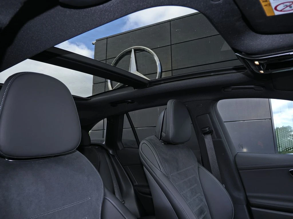 Mercedes-Benz-GLC 220 d-image-14