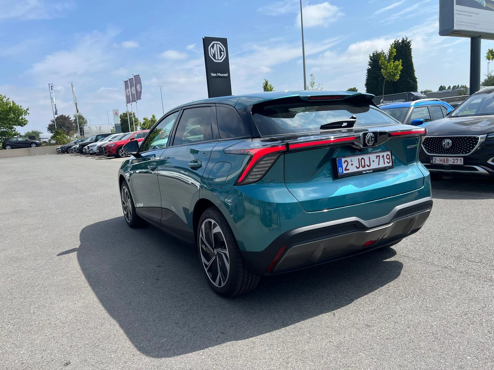 MG MG4 64 kWh Premium