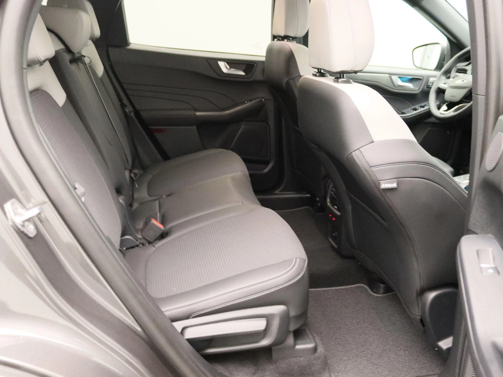 Ford-Kuga-image-28