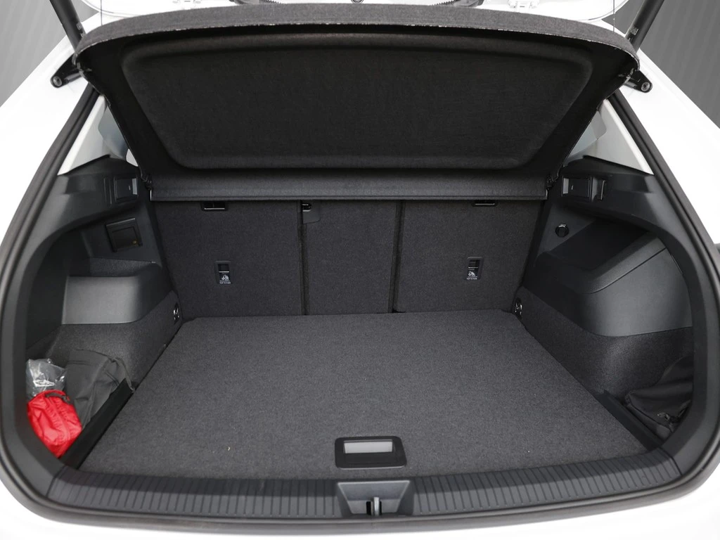 Volkswagen-Tiguan-image-6