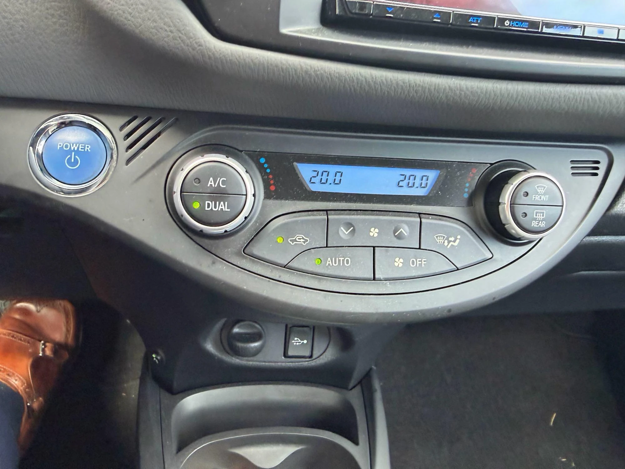 Toyota-Yaris-image-16