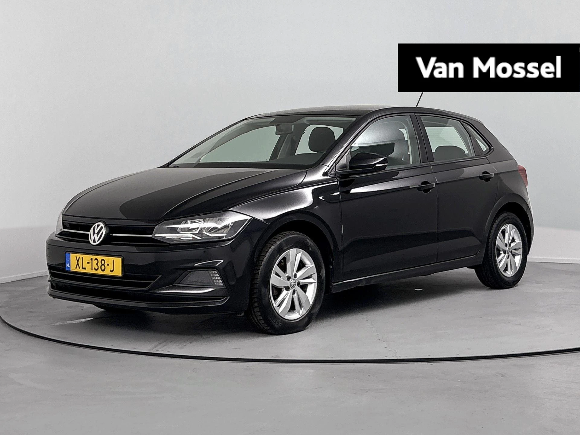 Volkswagen-Polo-image-0