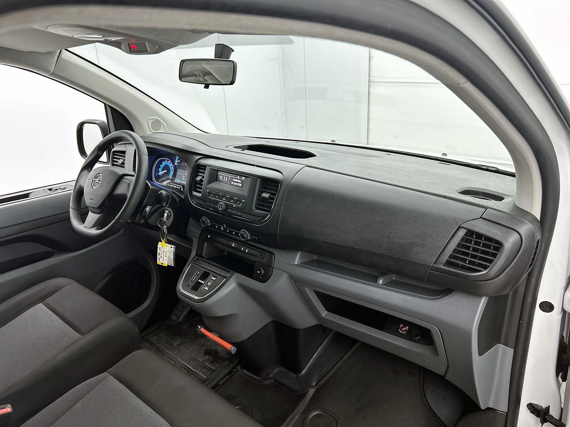 Opel-Vivaro-e-image-18