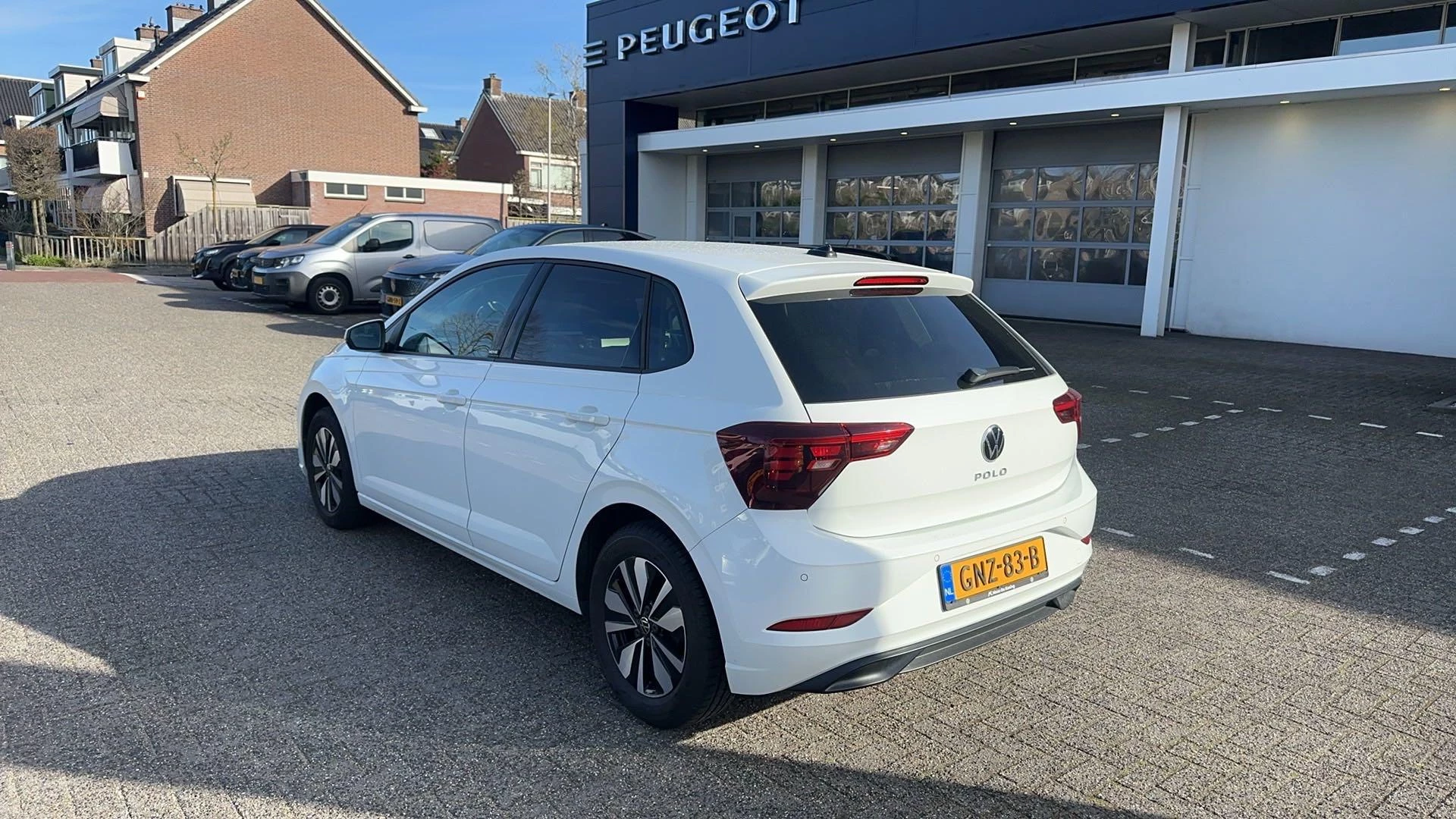 Volkswagen-Polo-image-1