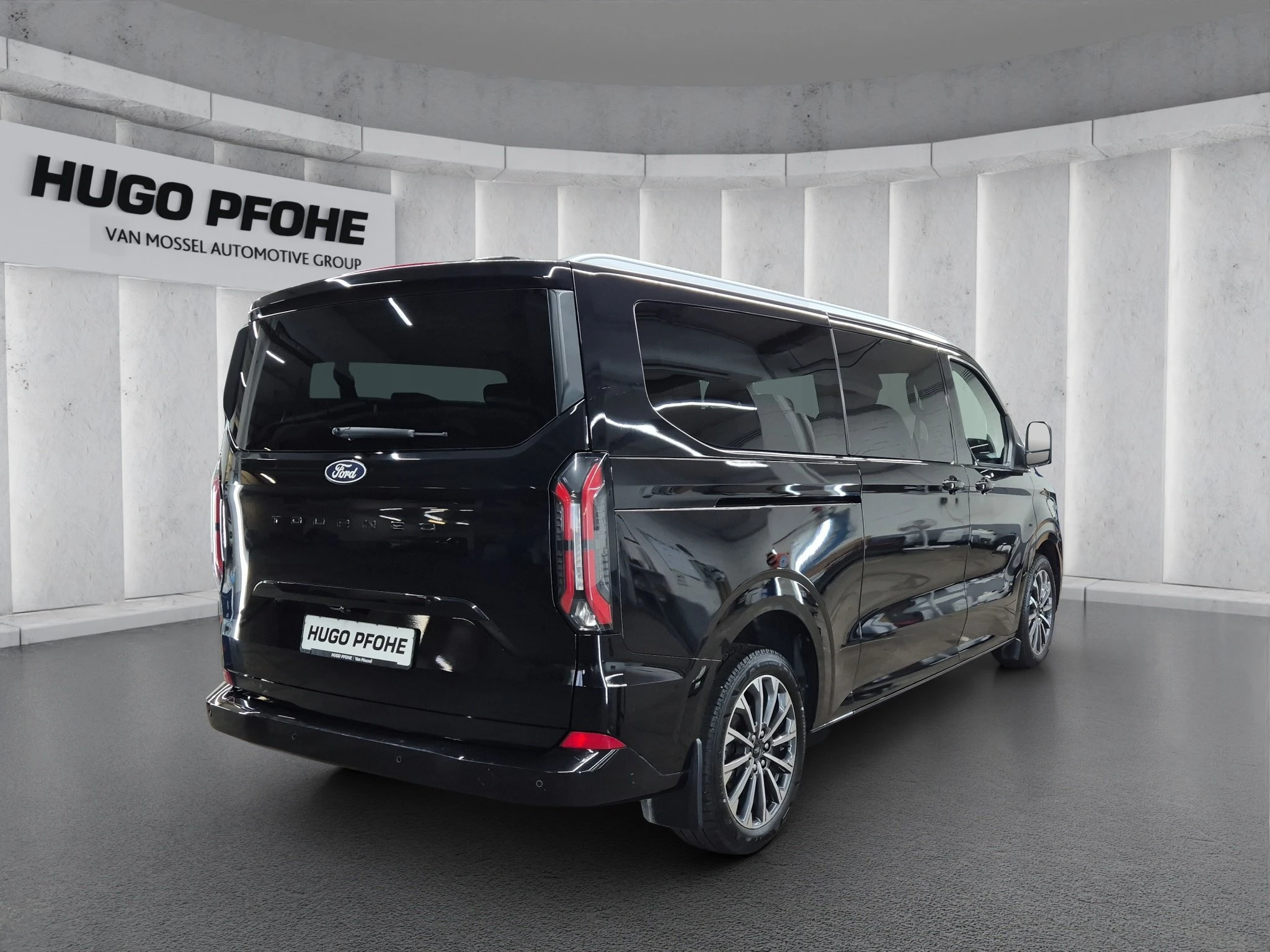 Ford-Tourneo Custom-image-4