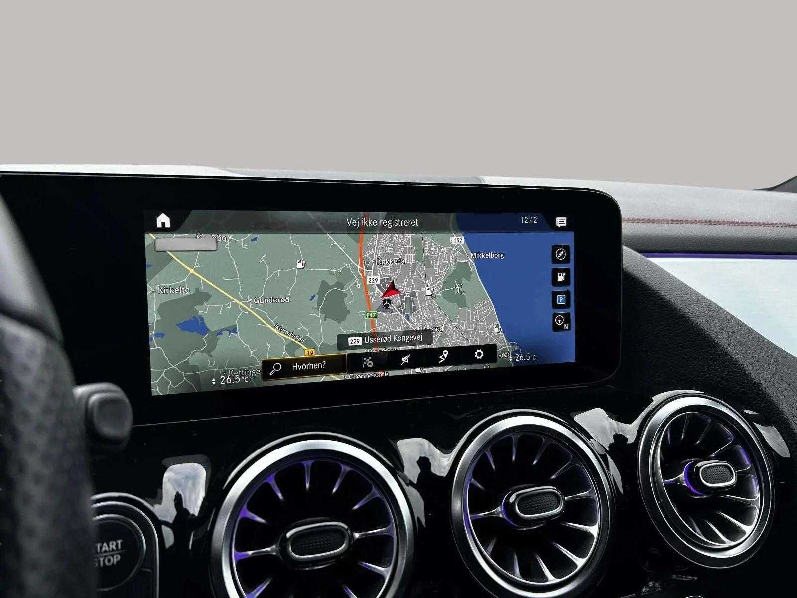 Mercedes-Benz-EQA-image-16