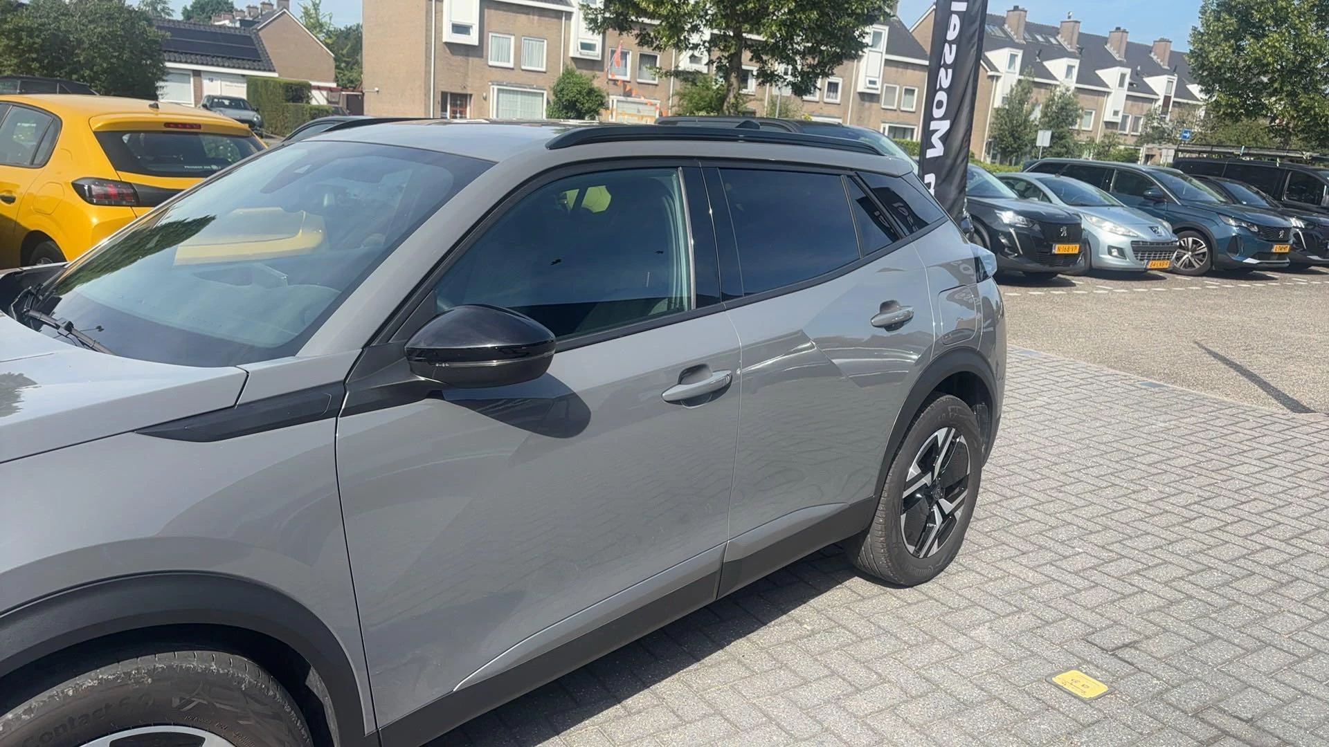 Peugeot 2008 1.2 Hybrid 136 Allure