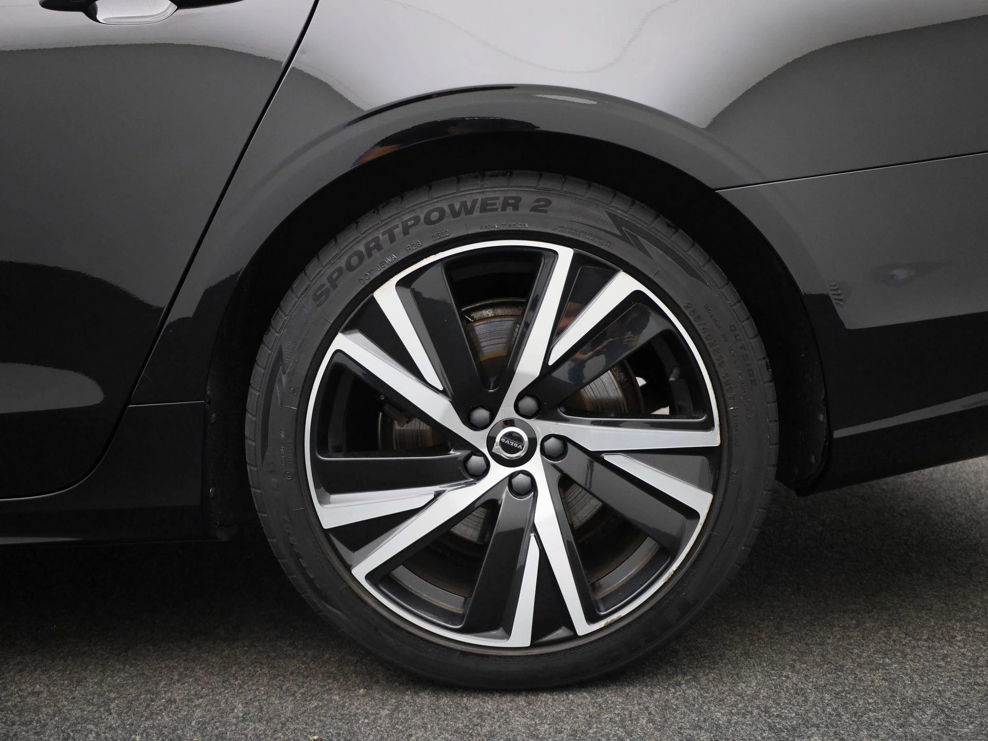 Volvo-V90-image-12