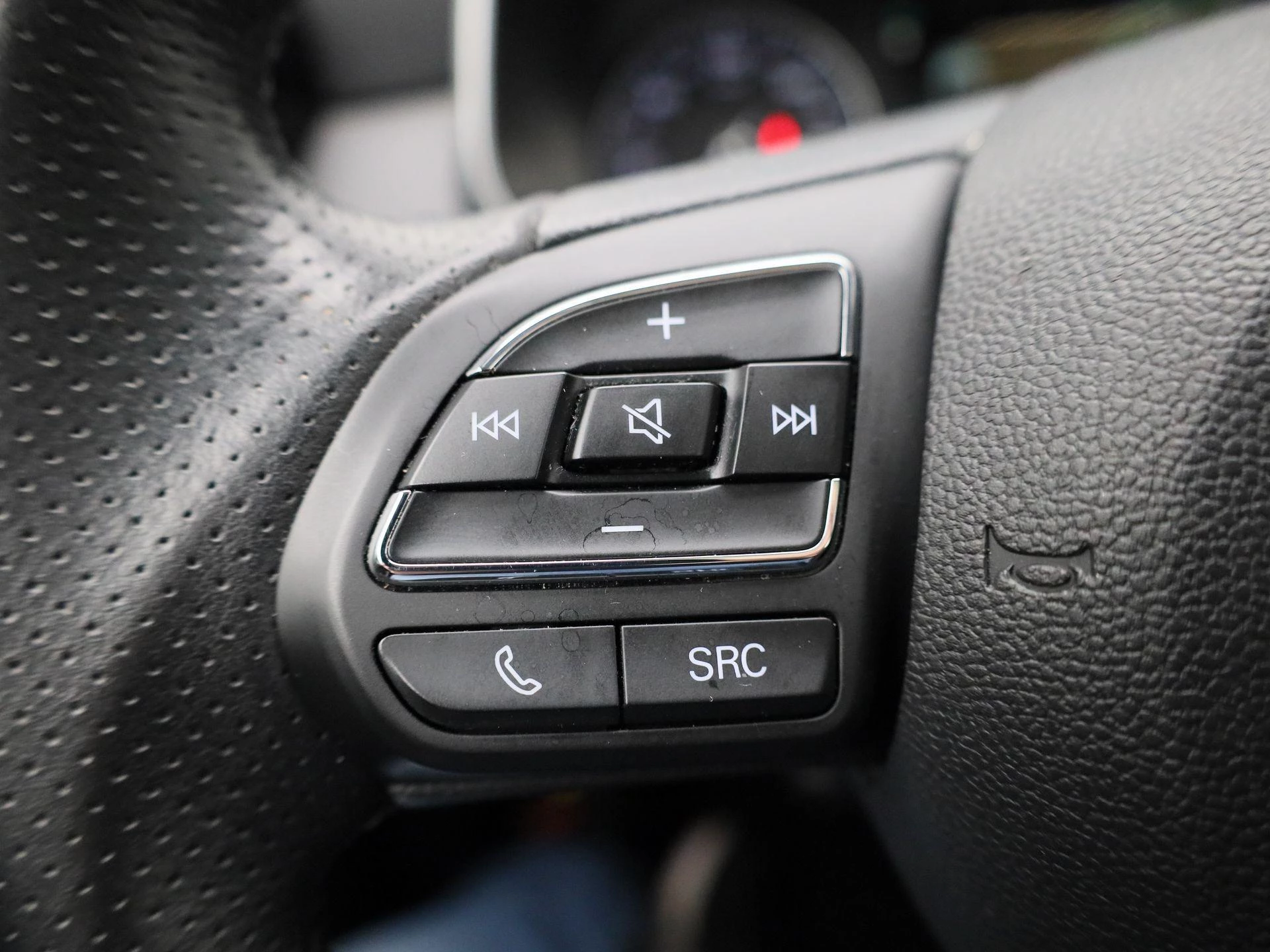 MG-ZS EV-image-19
