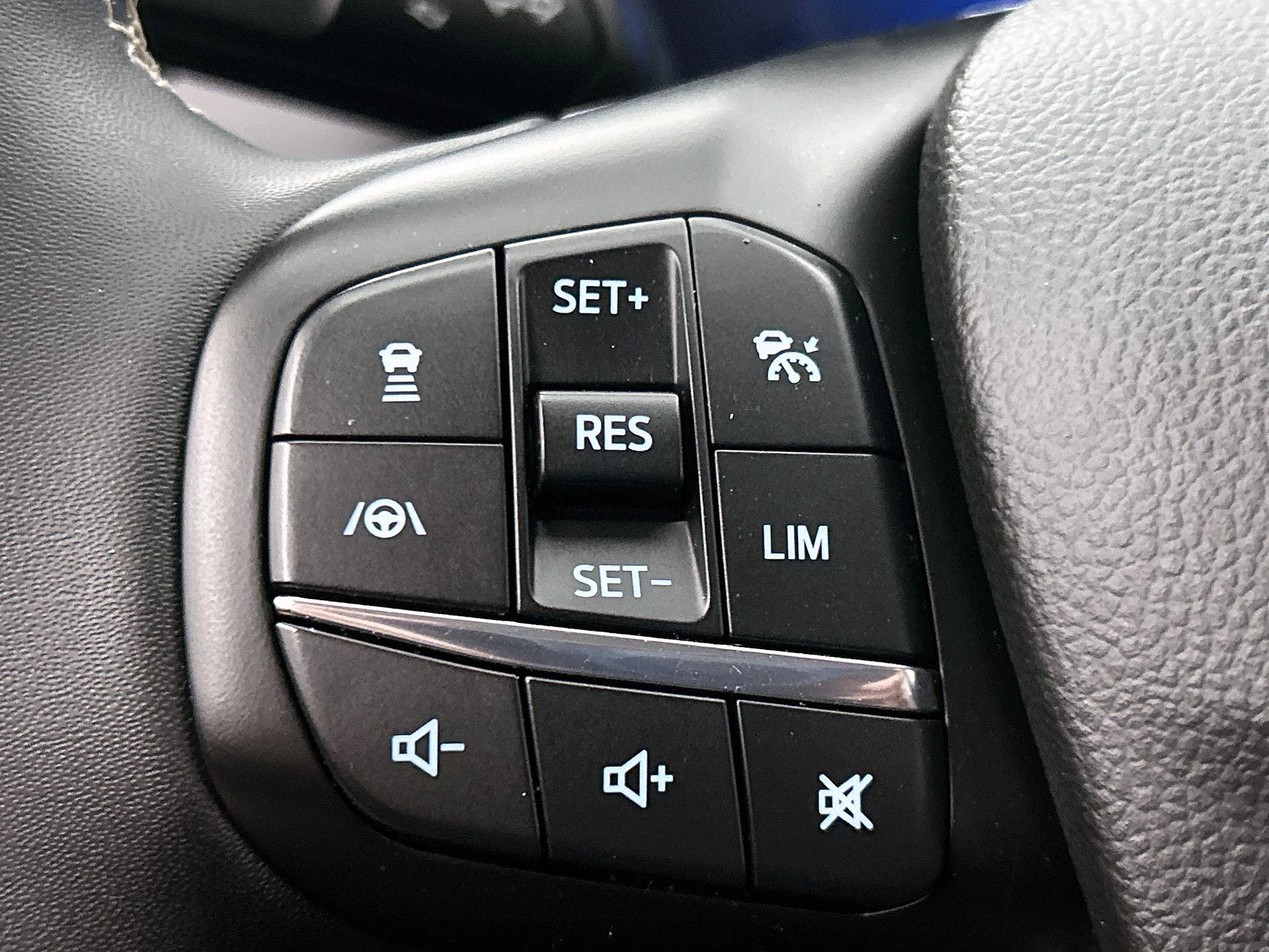 Ford-Kuga-image-5
