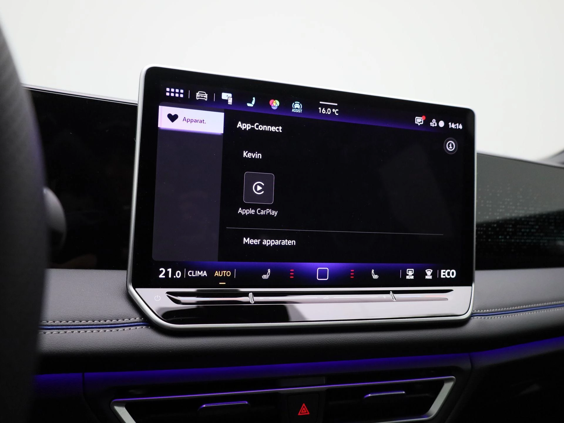 Volkswagen-Tiguan-image-32