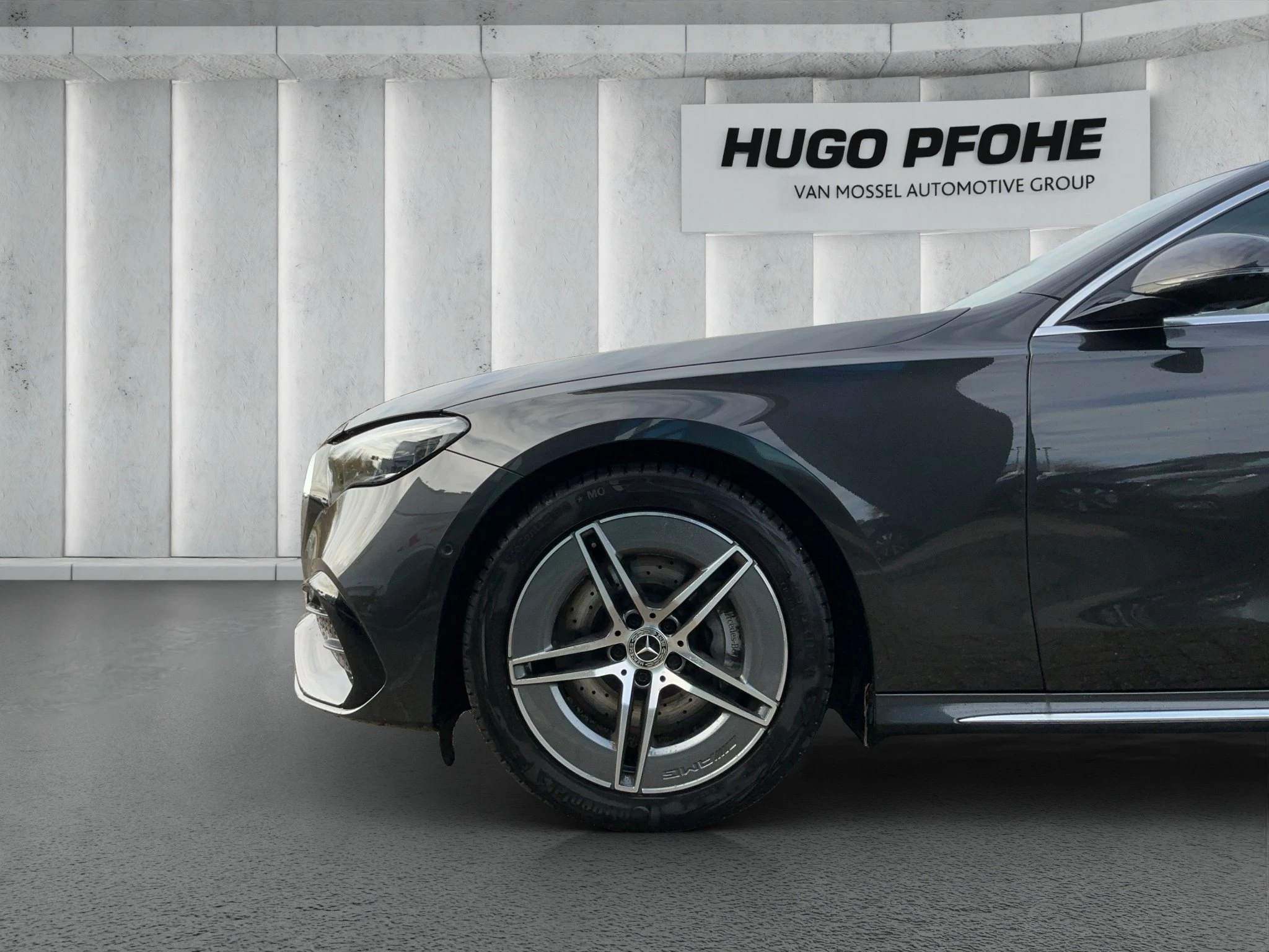 Mercedes-Benz-E-Klasse-image-8